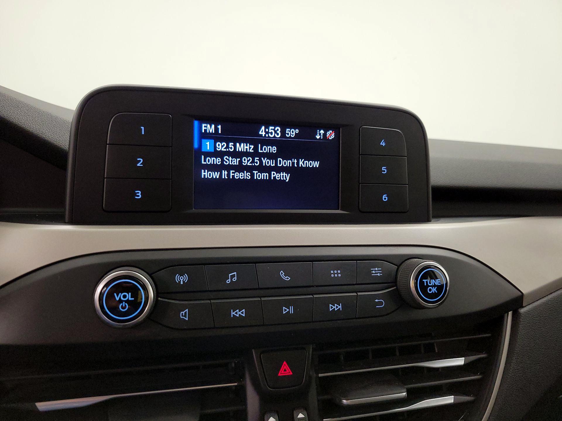 Thumbnail: 2022 Ford Escape - 15