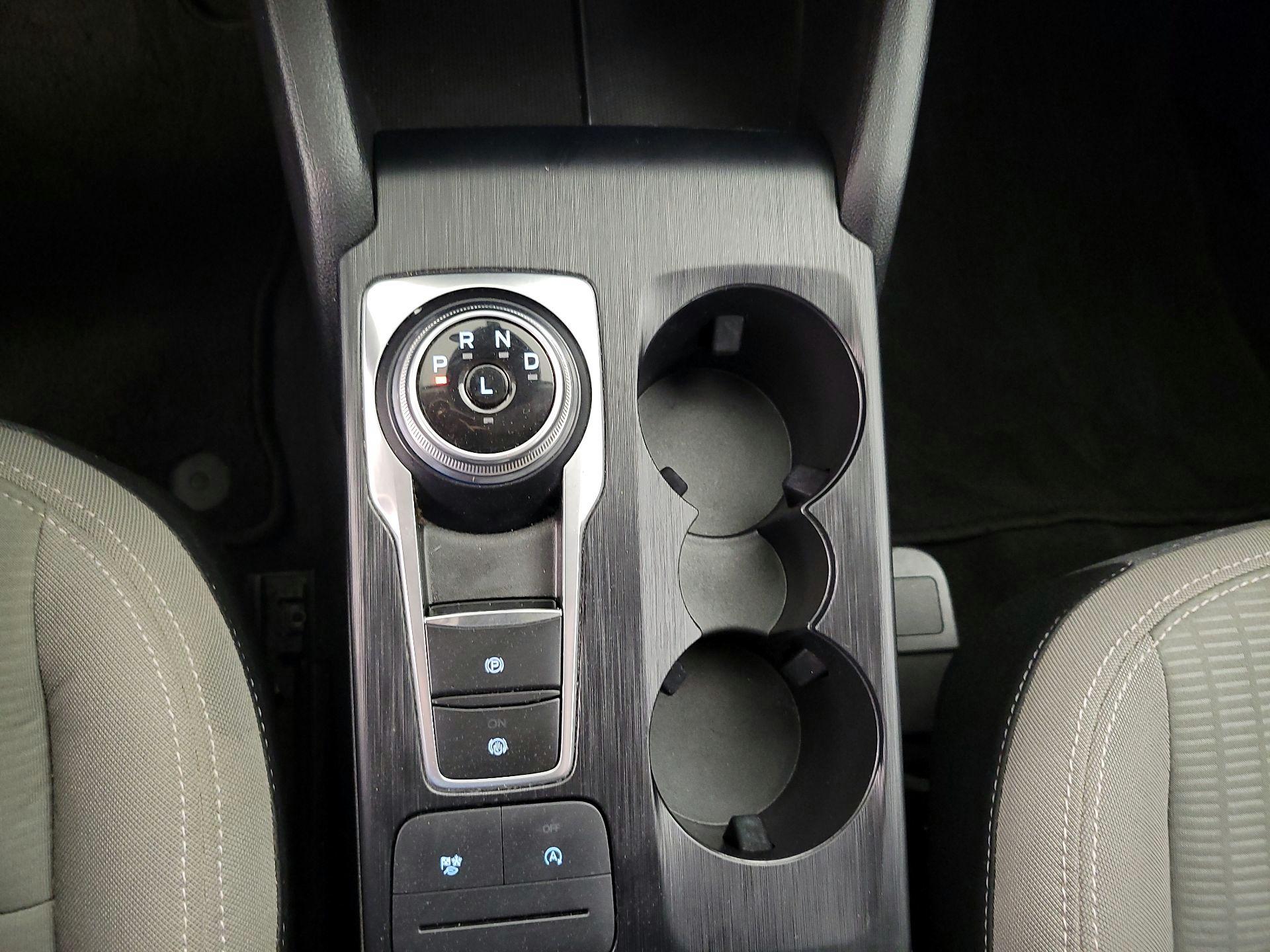 Thumbnail: 2022 Ford Escape - 17