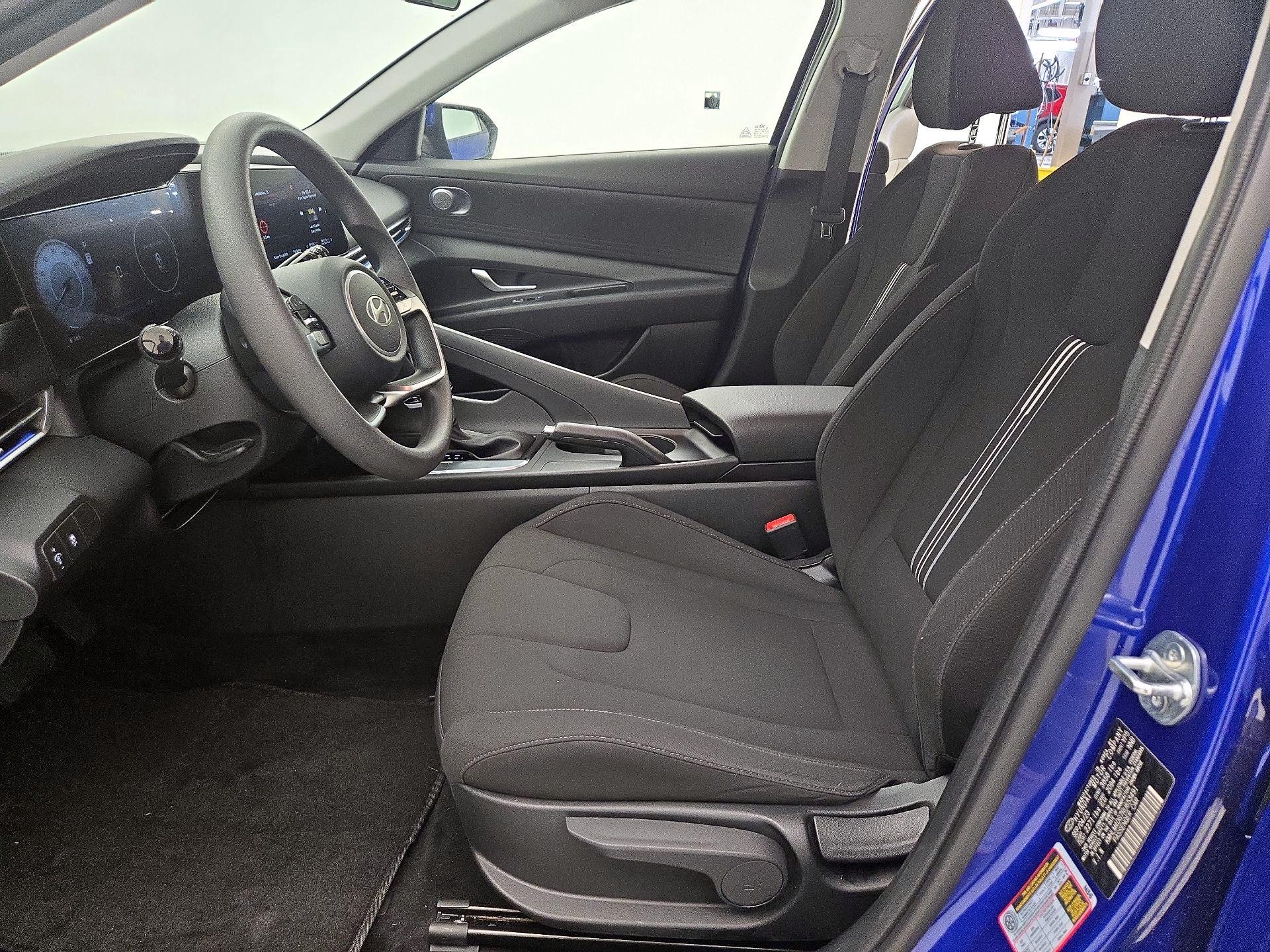 Thumbnail: 2024 Hyundai Elantra - 11