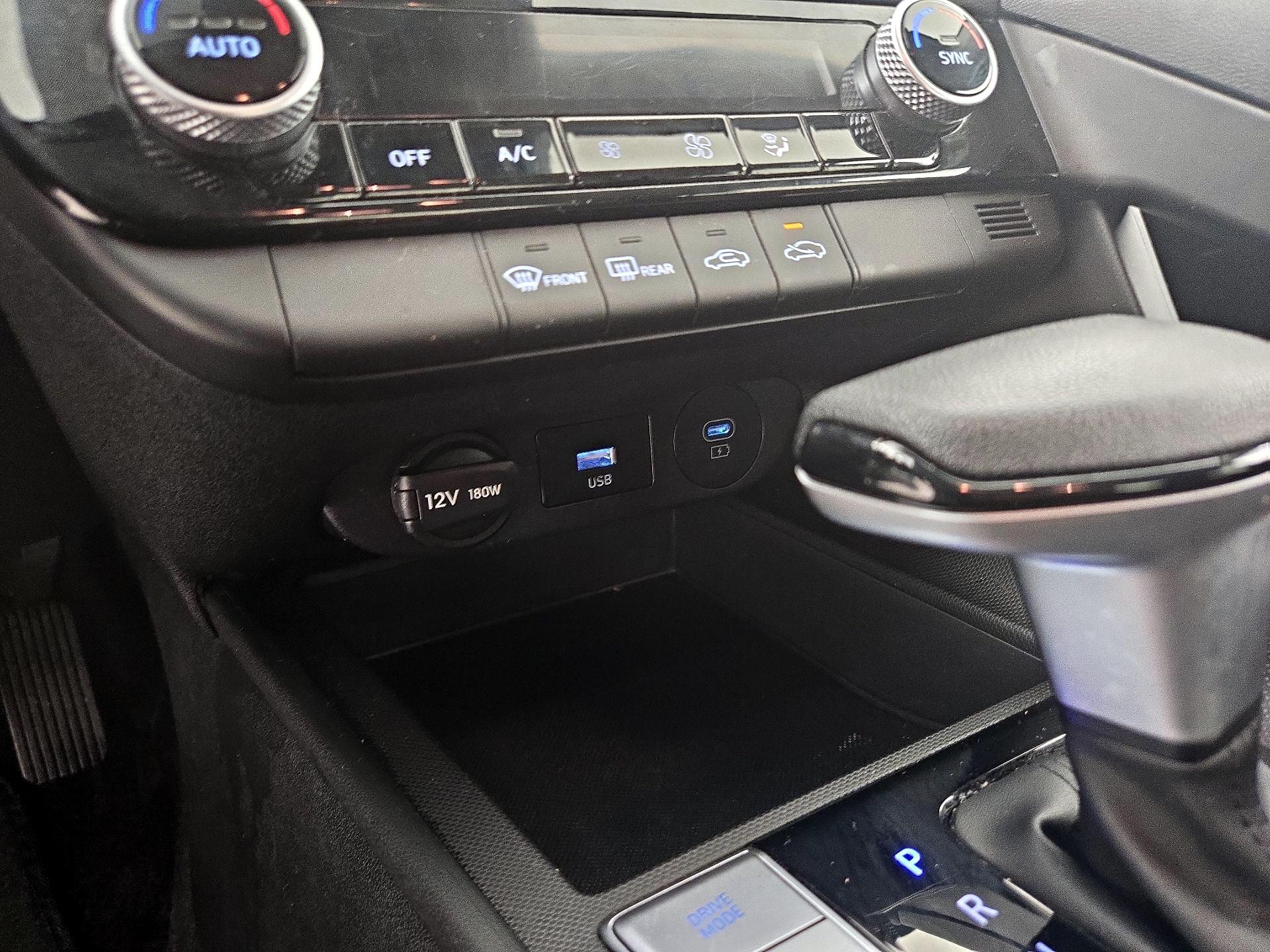 Thumbnail: 2024 Hyundai Elantra - 19