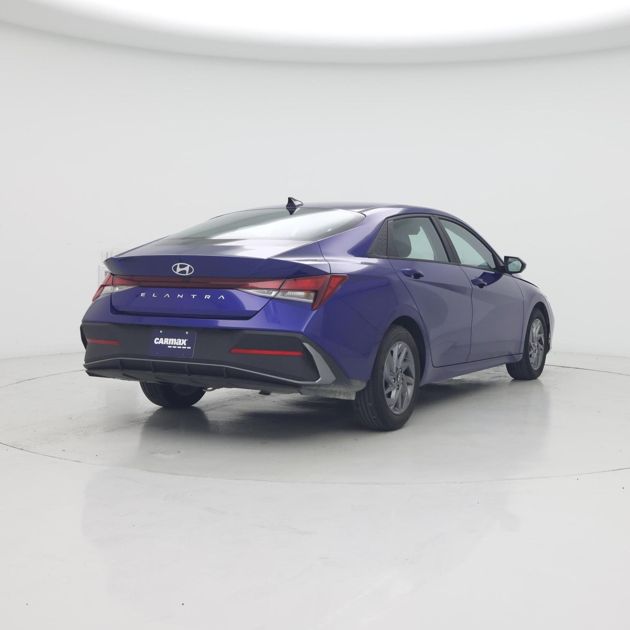 Thumbnail: 2024 Hyundai Elantra - 8