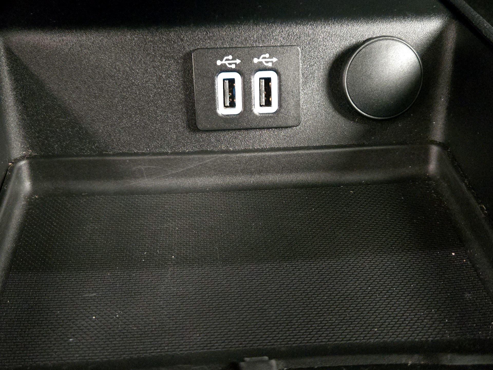 Thumbnail: 2020 Ford Fusion - 19