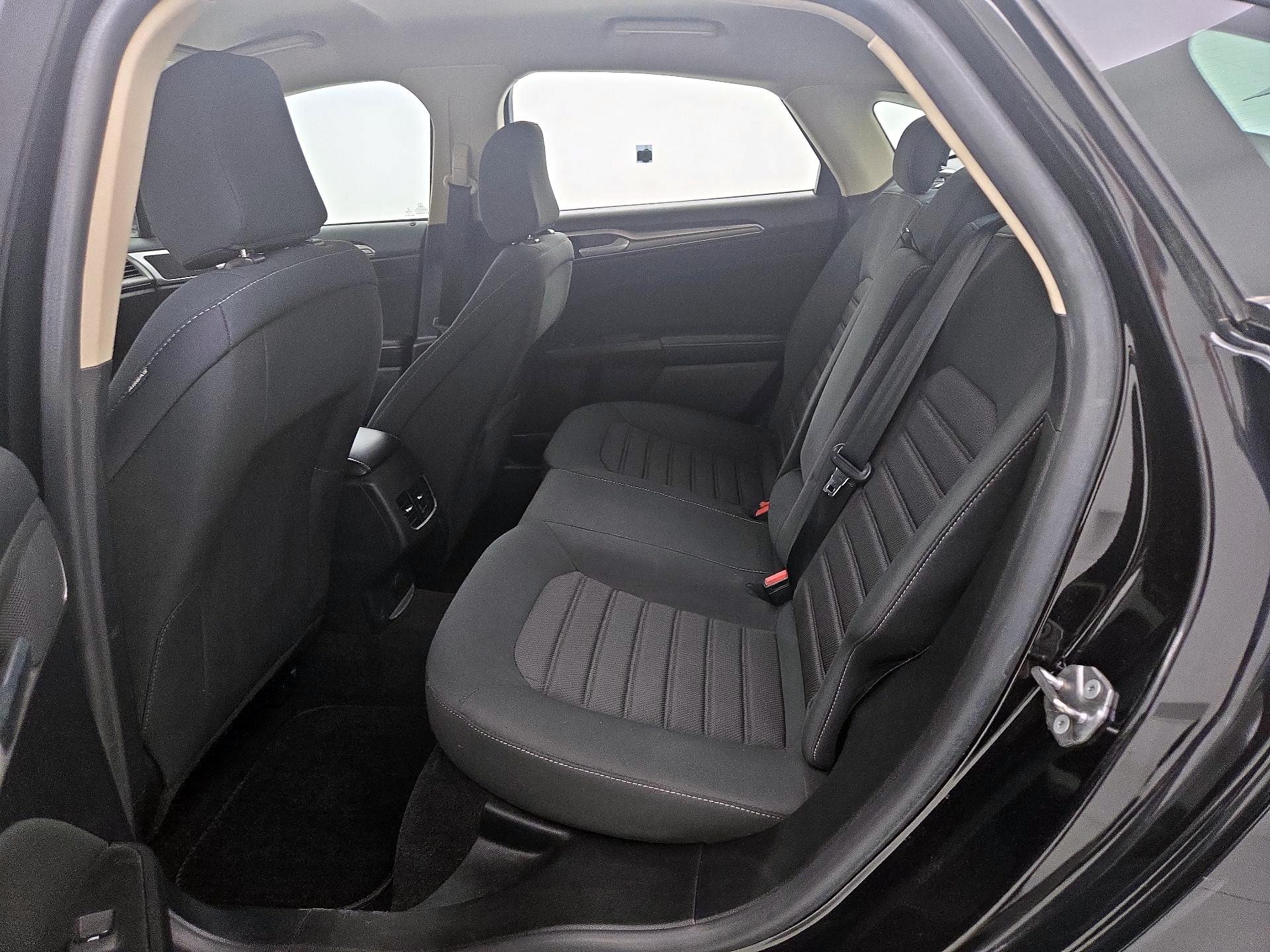 Thumbnail: 2020 Ford Fusion - 20