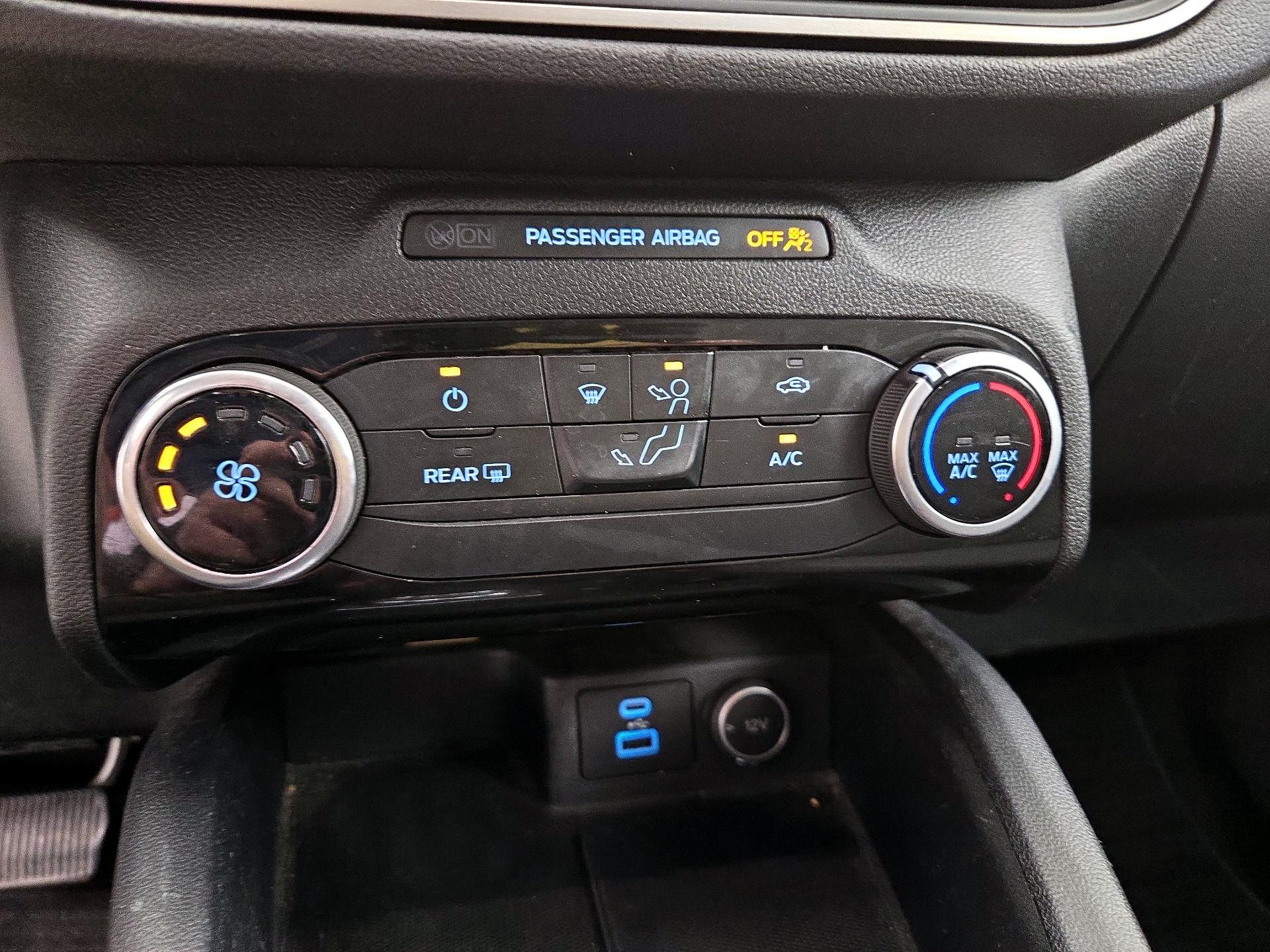 Thumbnail: 2021 Ford Escape - 16