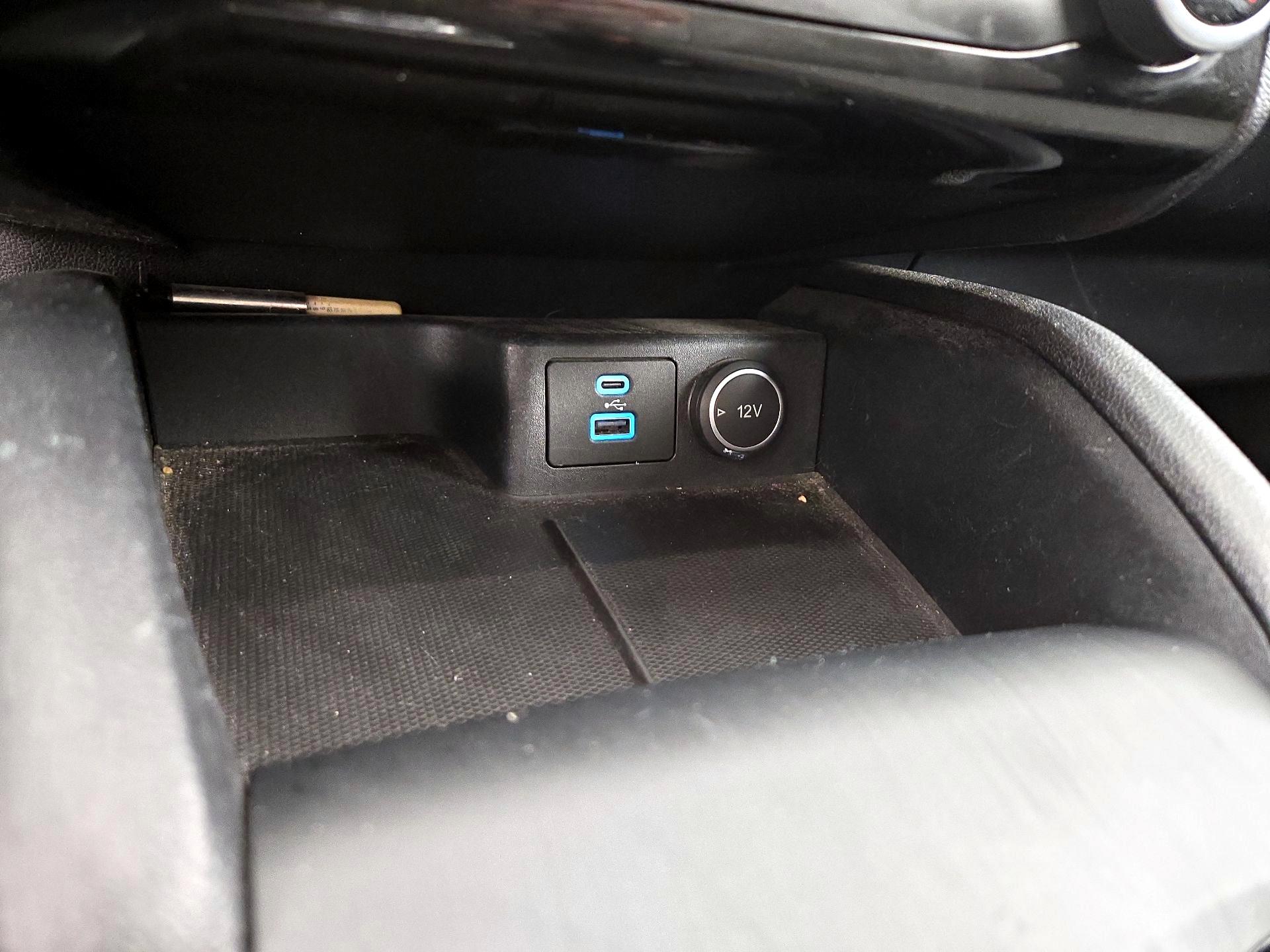 Thumbnail: 2021 Ford Escape - 18