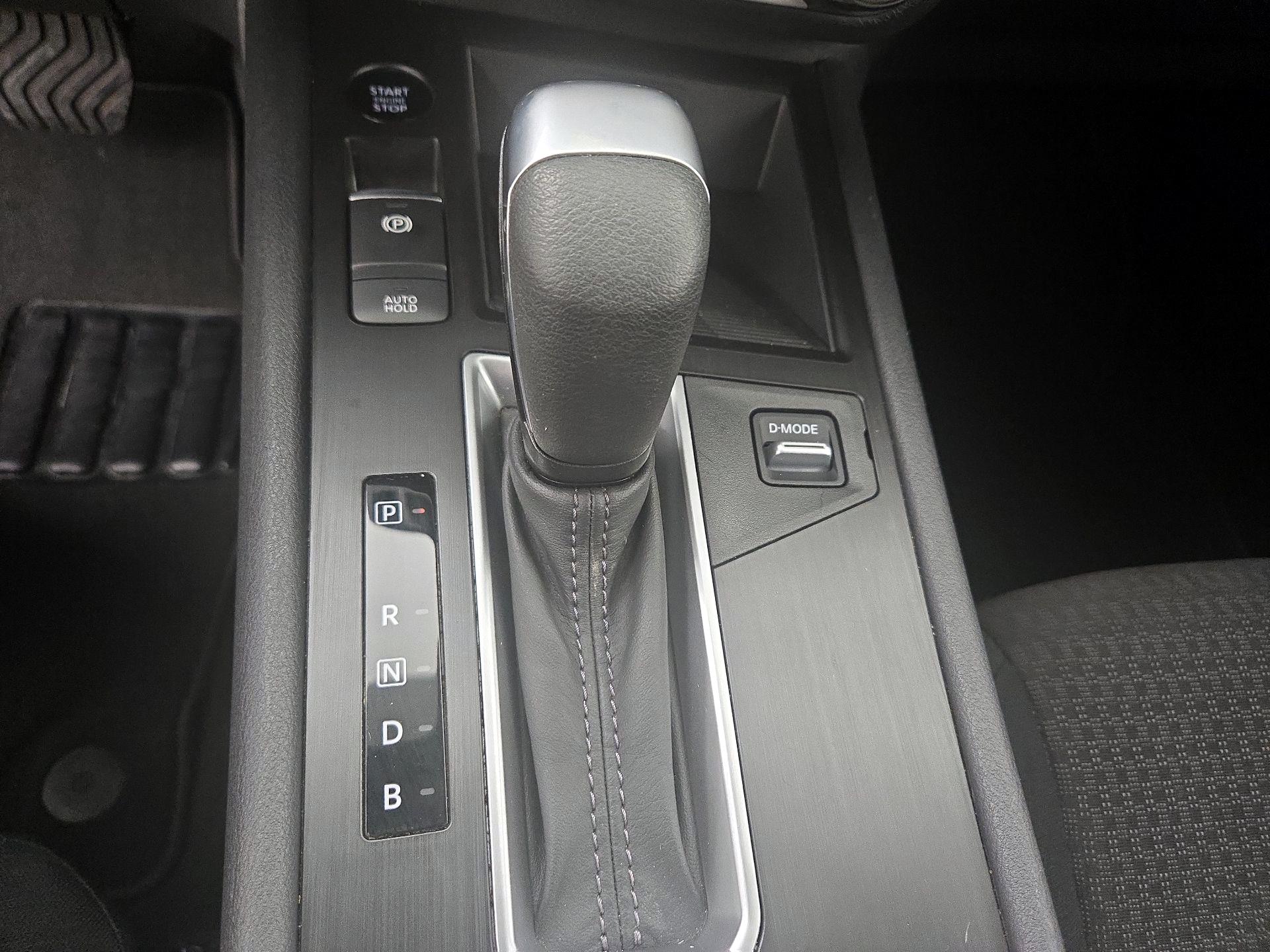 Thumbnail: 2025 Nissan Kicks - 16