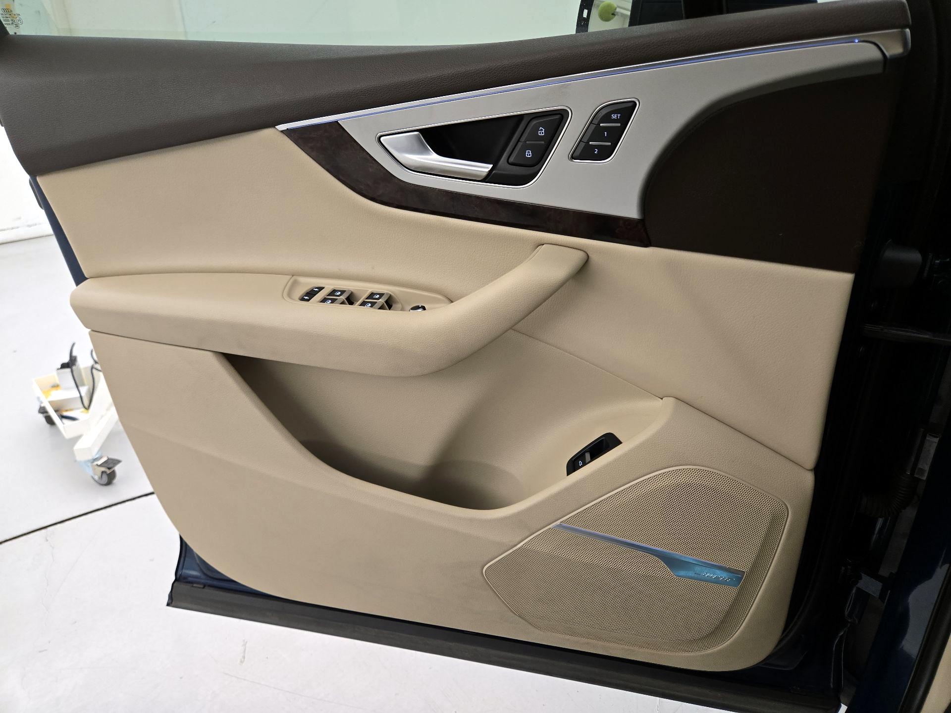 Thumbnail: 2018 Audi Q7 - 12