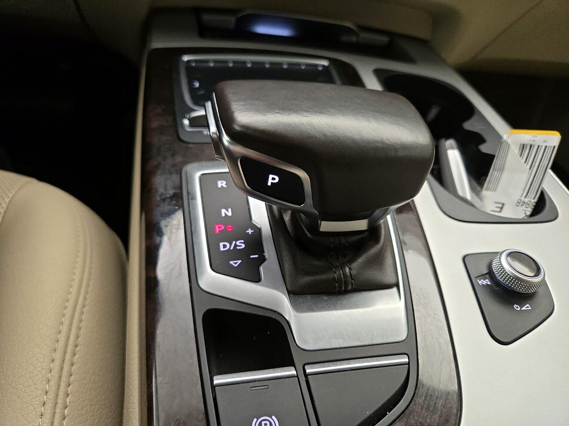 Thumbnail: 2018 Audi Q7 - 18