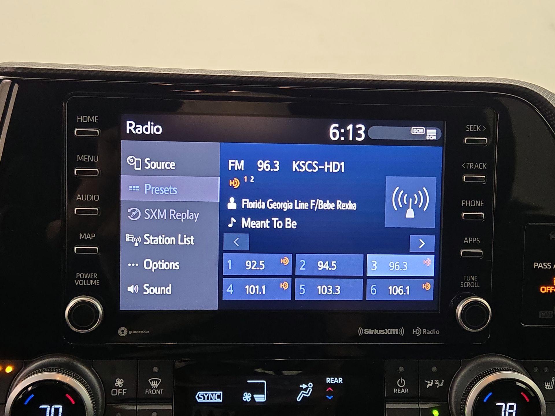 Thumbnail: 2021 Toyota Highlander - 15