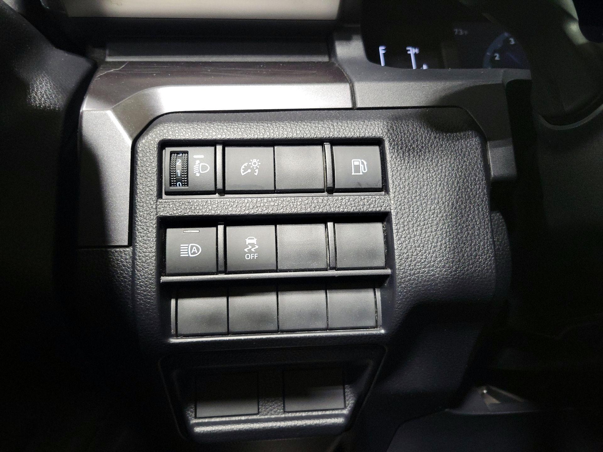 Thumbnail: 2025 Toyota 4Runner - 13