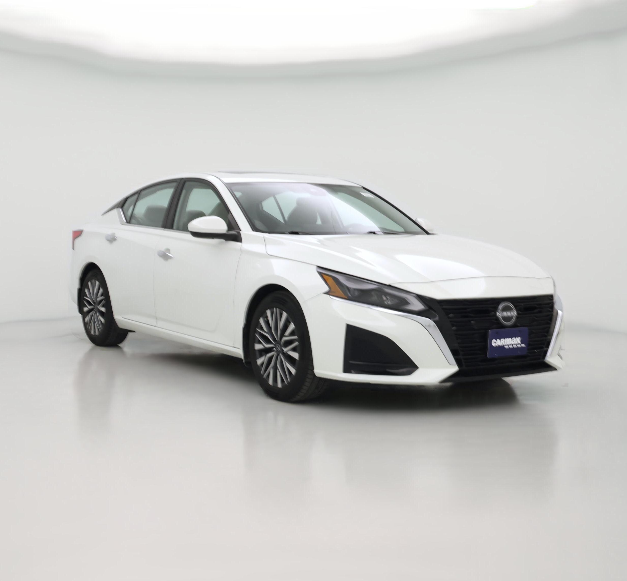 Thumbnail: 2023 Nissan Altima - 1