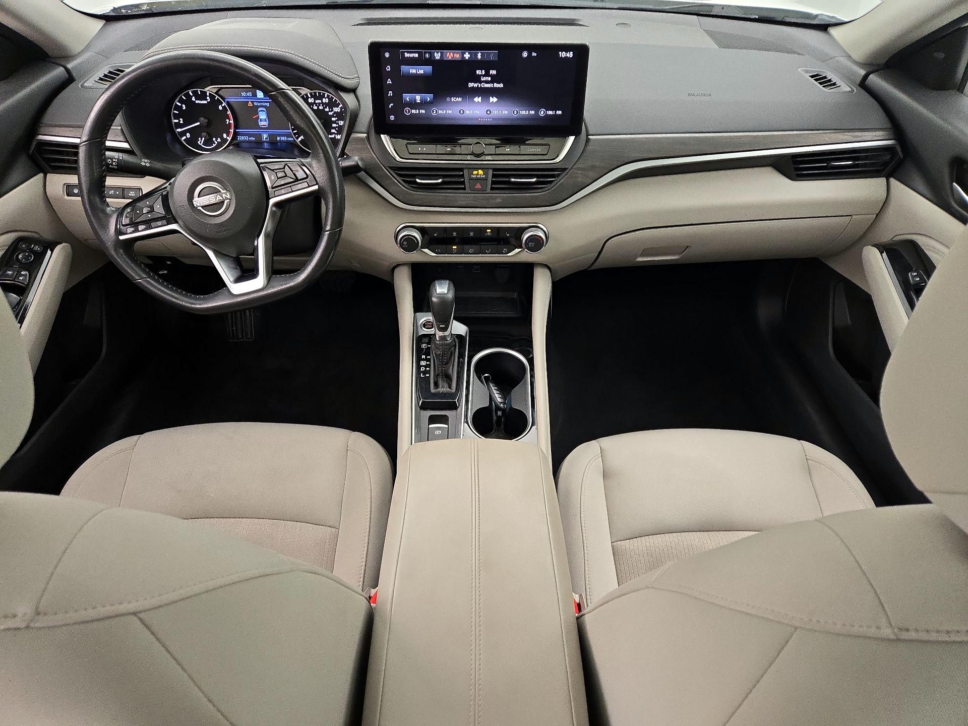 Thumbnail: 2023 Nissan Altima - 9