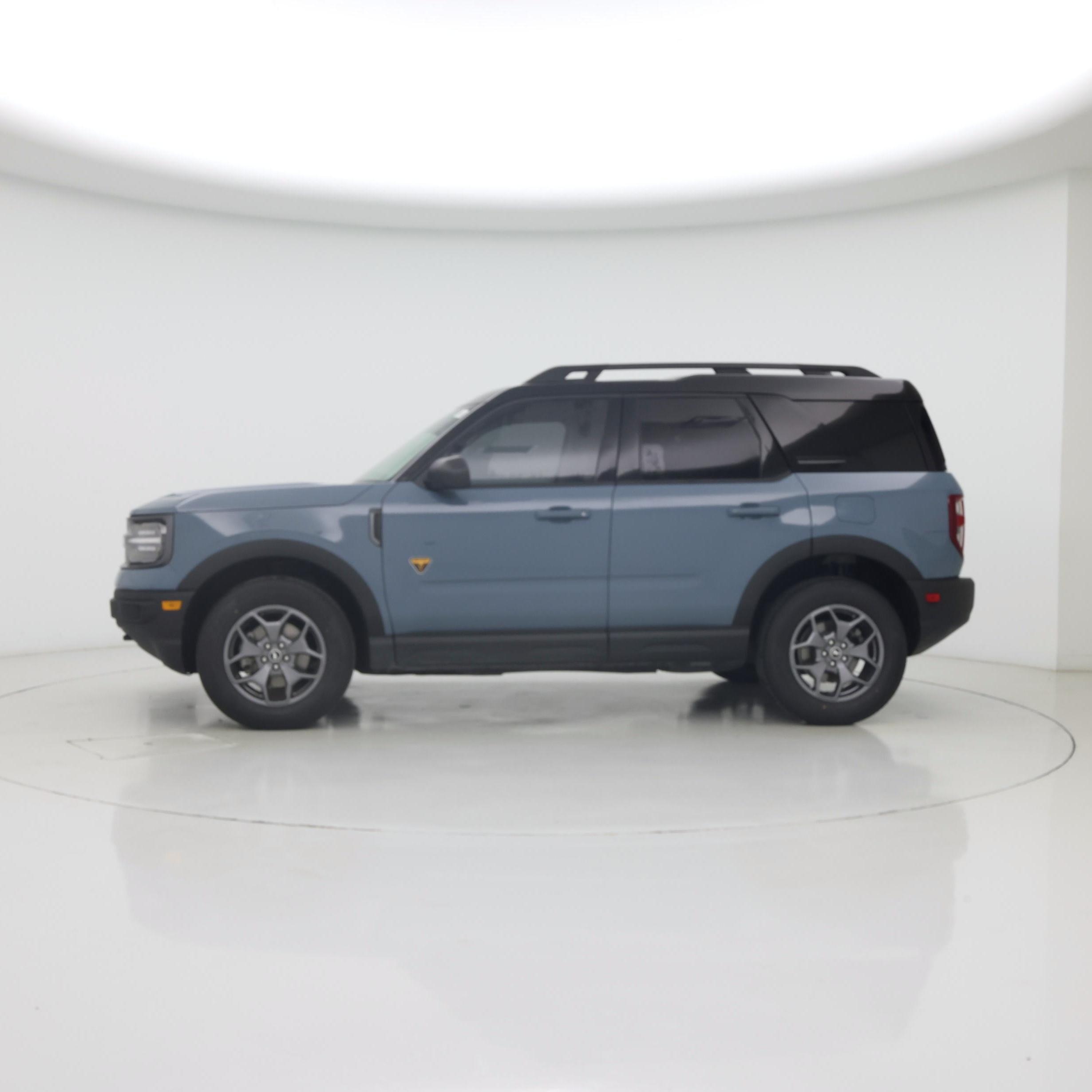 Thumbnail: 2023 Ford Bronco Sport - 3