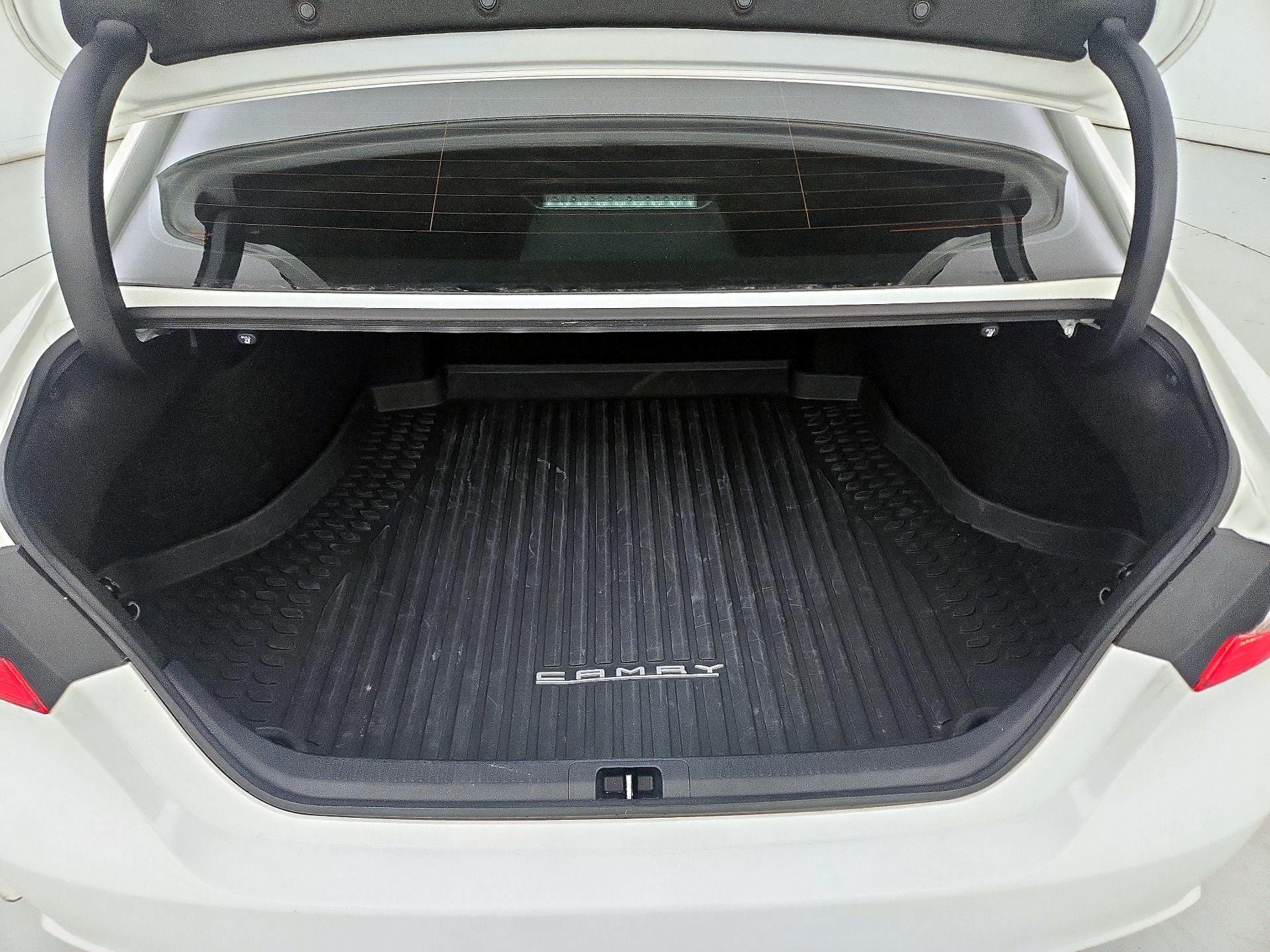 Thumbnail: 2024 Toyota Camry - 20