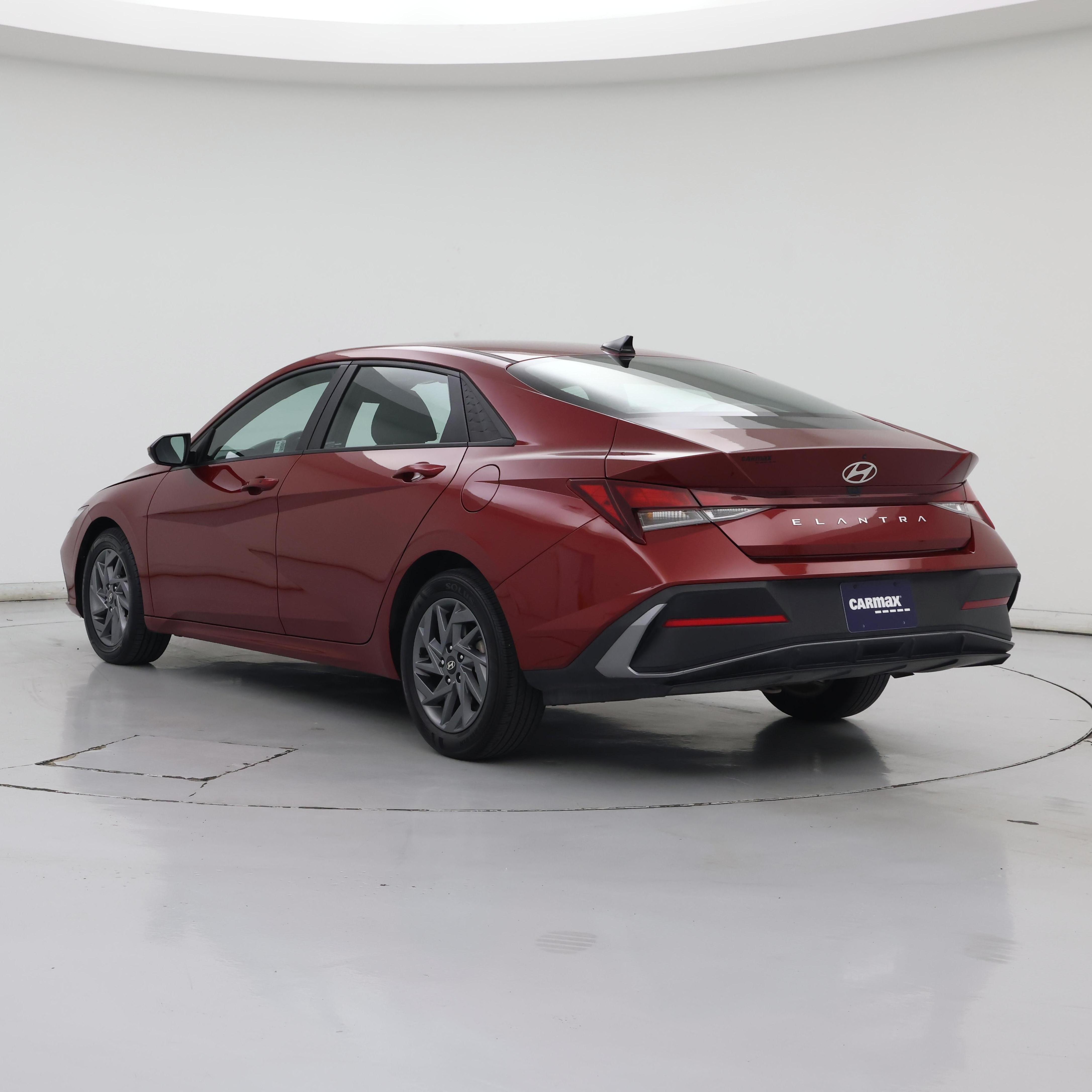 Thumbnail: 2024 Hyundai Elantra - 2