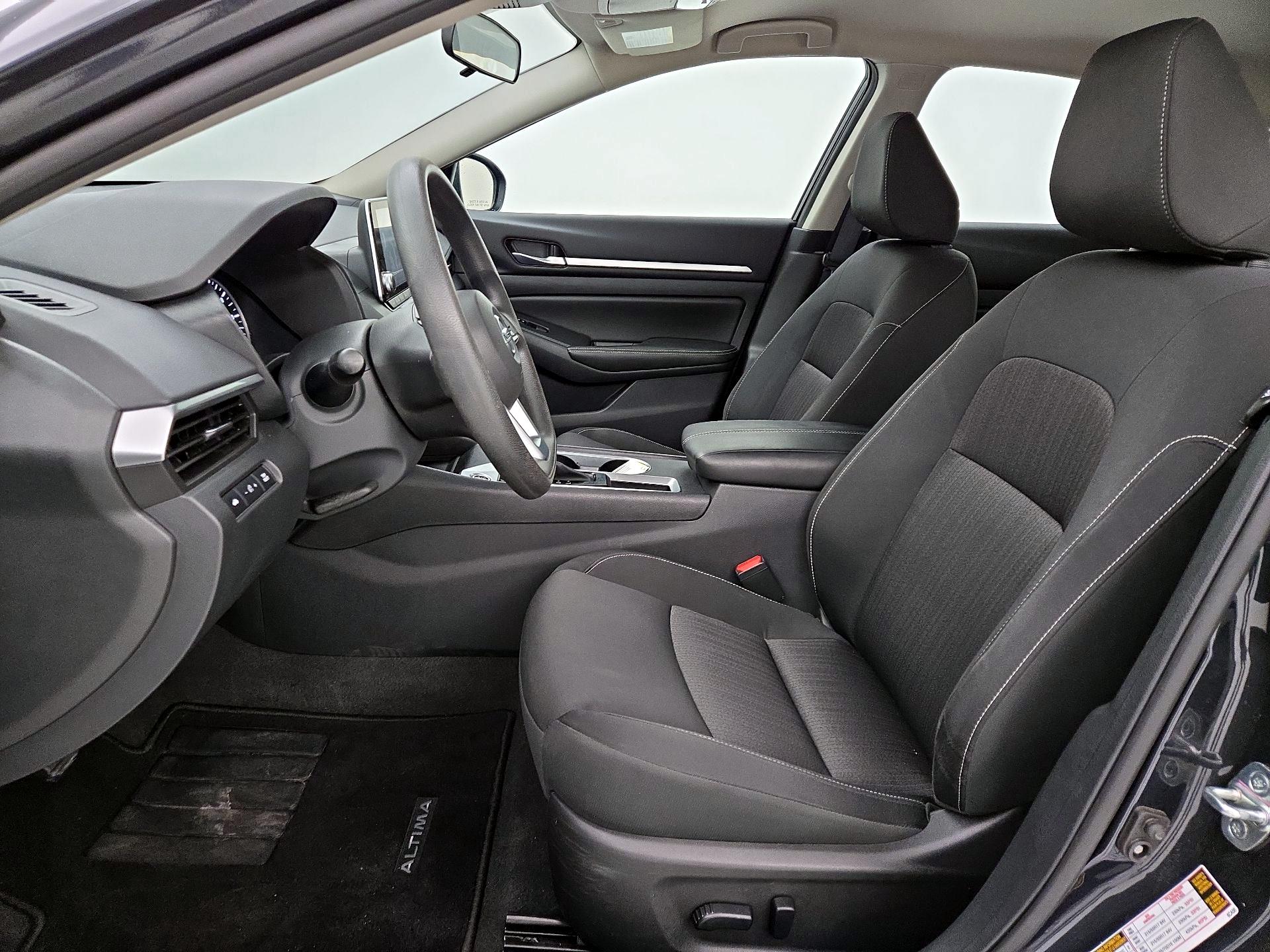 Thumbnail: 2022 Nissan Altima - 11