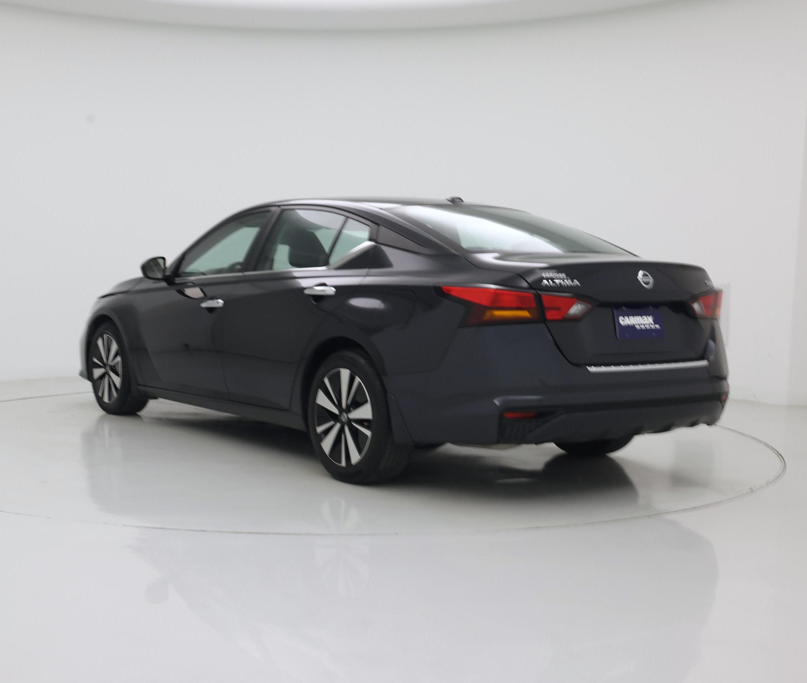 Thumbnail: 2022 Nissan Altima - 2