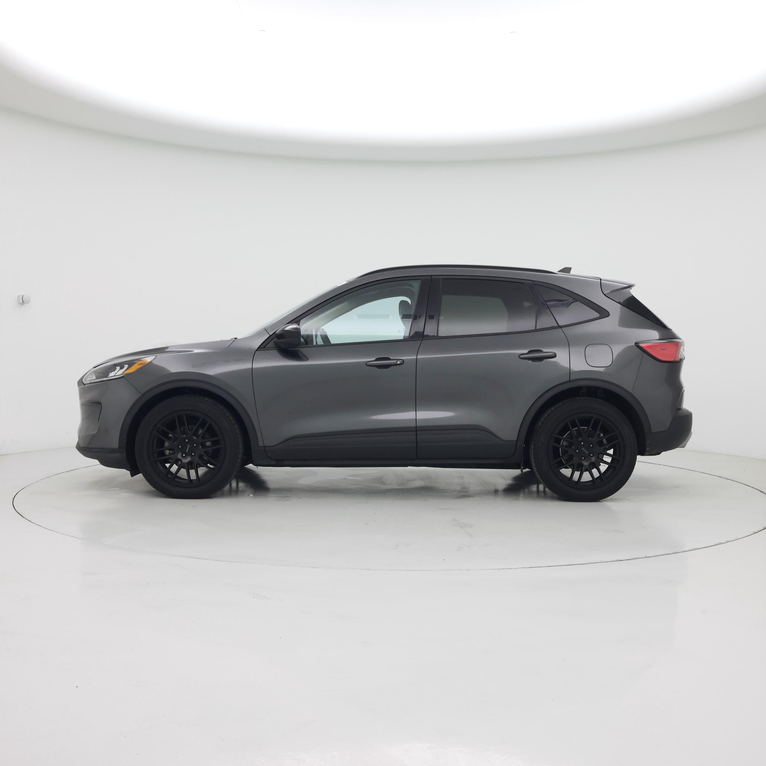 Thumbnail: 2020 Ford Escape - 3