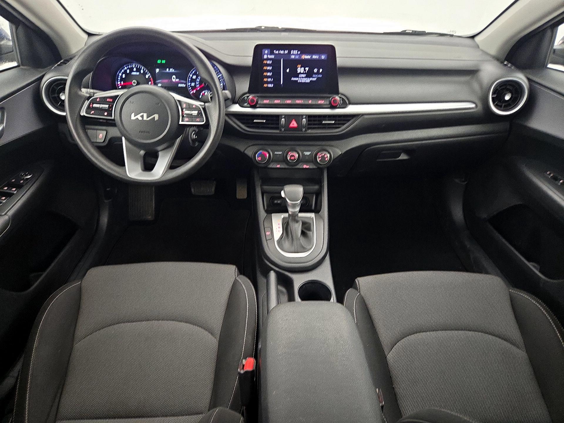 Thumbnail: 2024 Kia Forte - 9