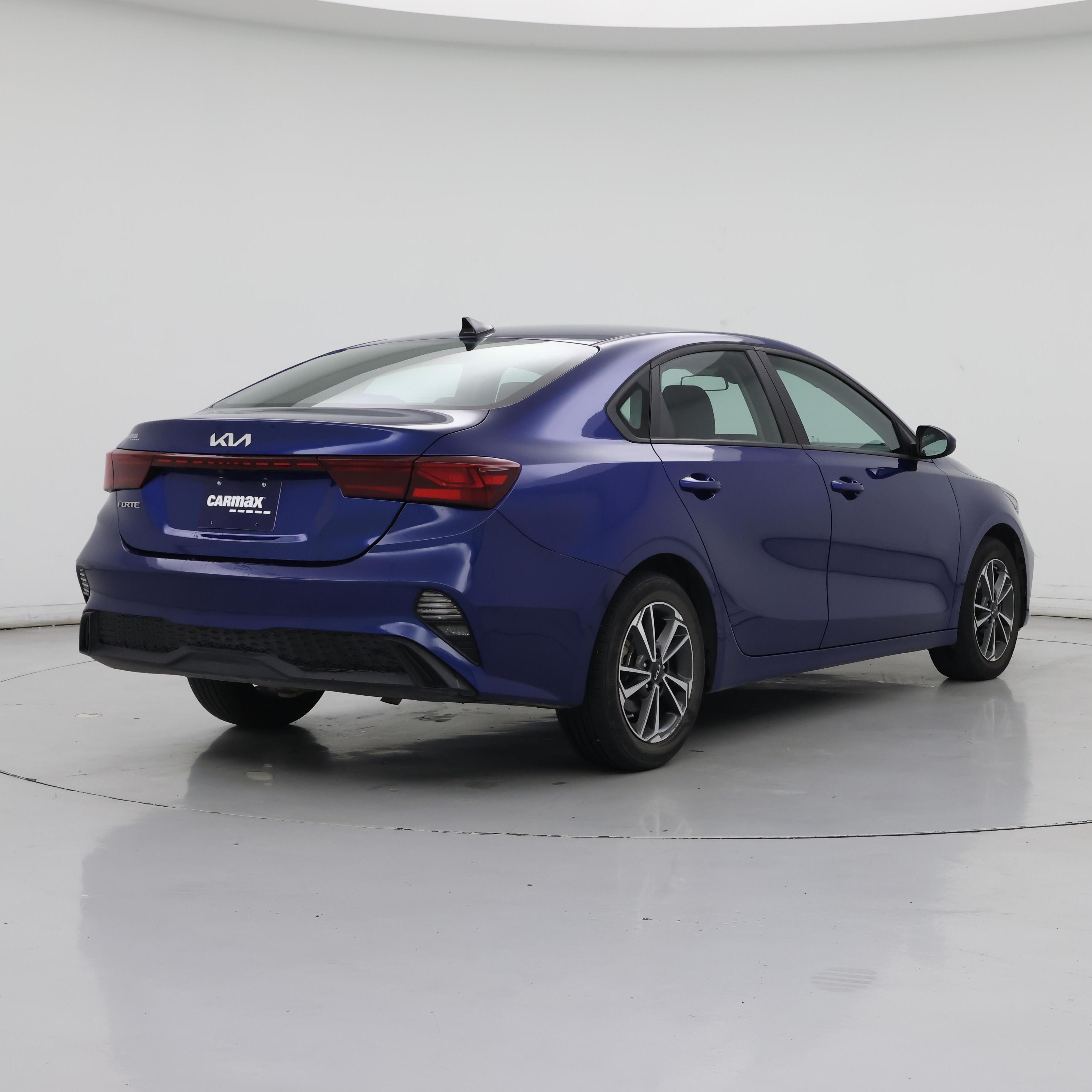 Thumbnail: 2024 Kia Forte - 8