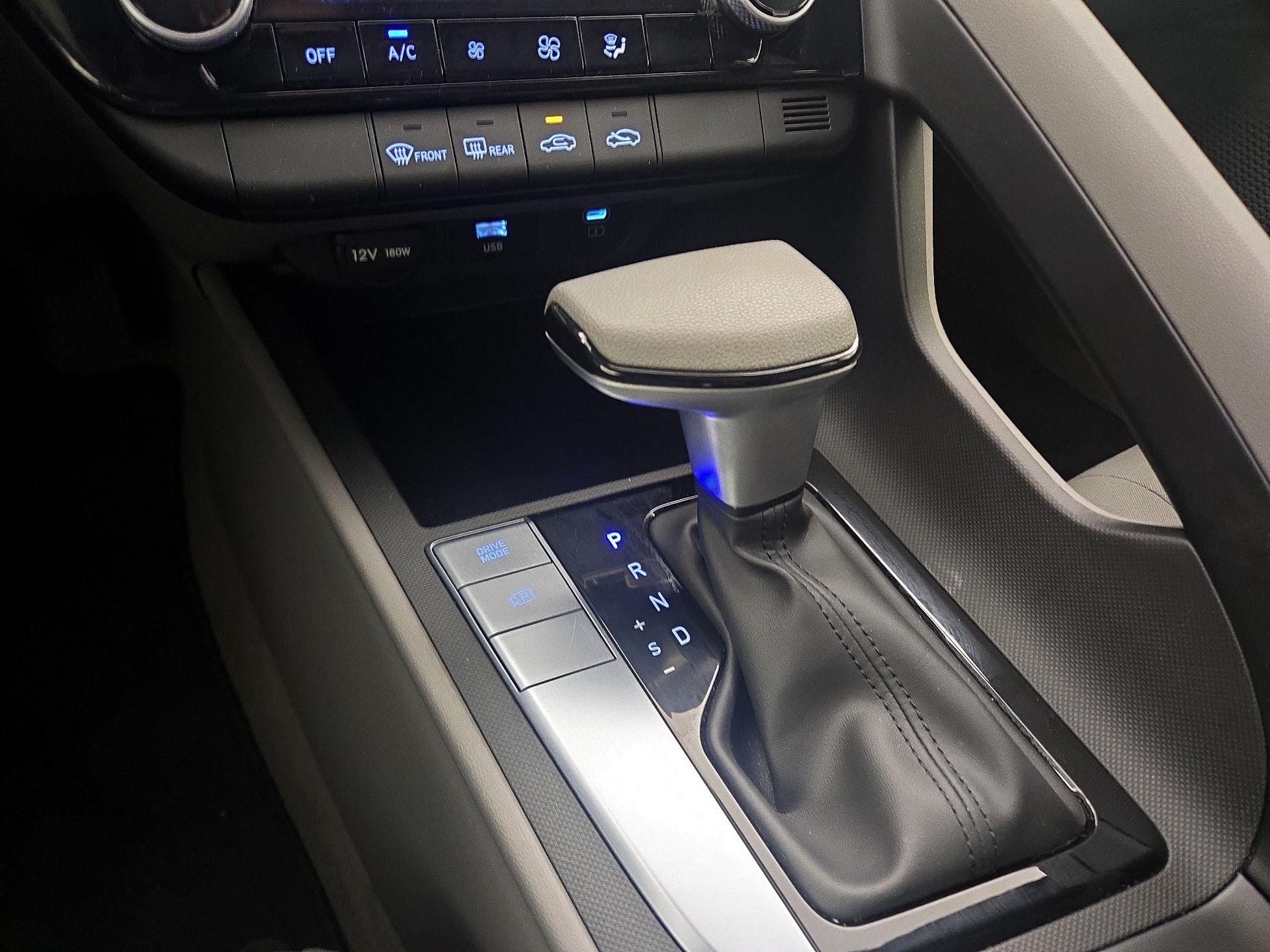 Thumbnail: 2024 Hyundai Elantra - 18