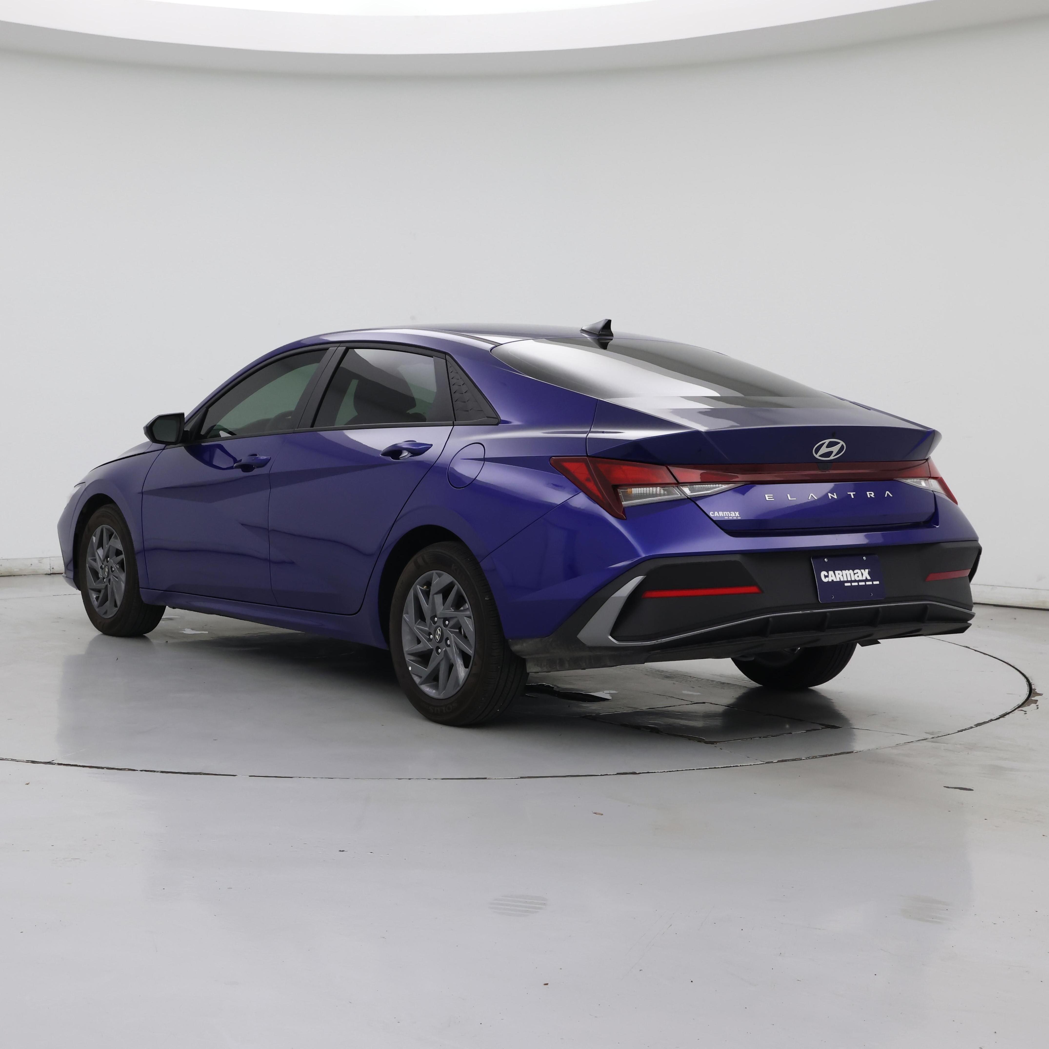 Thumbnail: 2024 Hyundai Elantra - 2