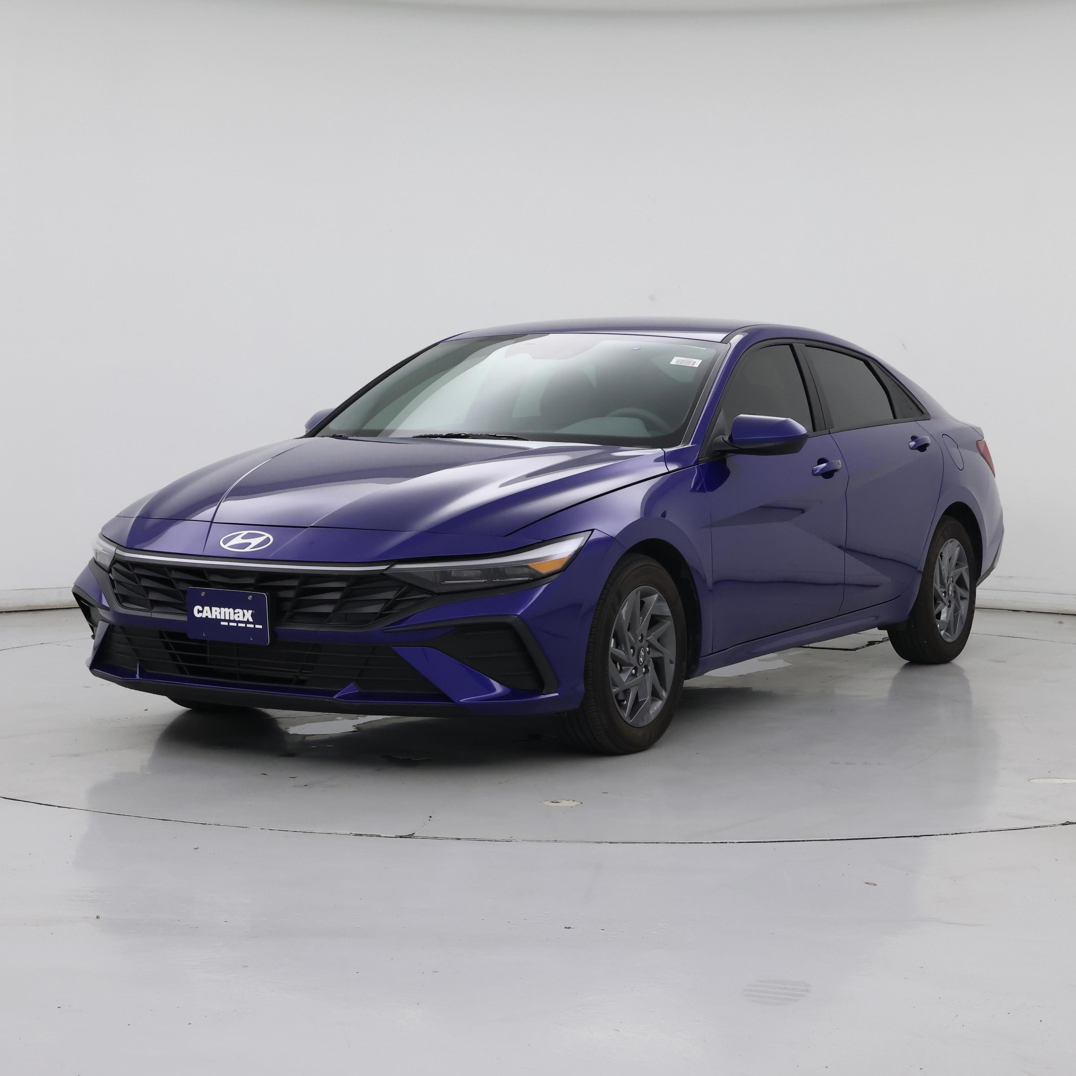 Thumbnail: 2024 Hyundai Elantra - 4