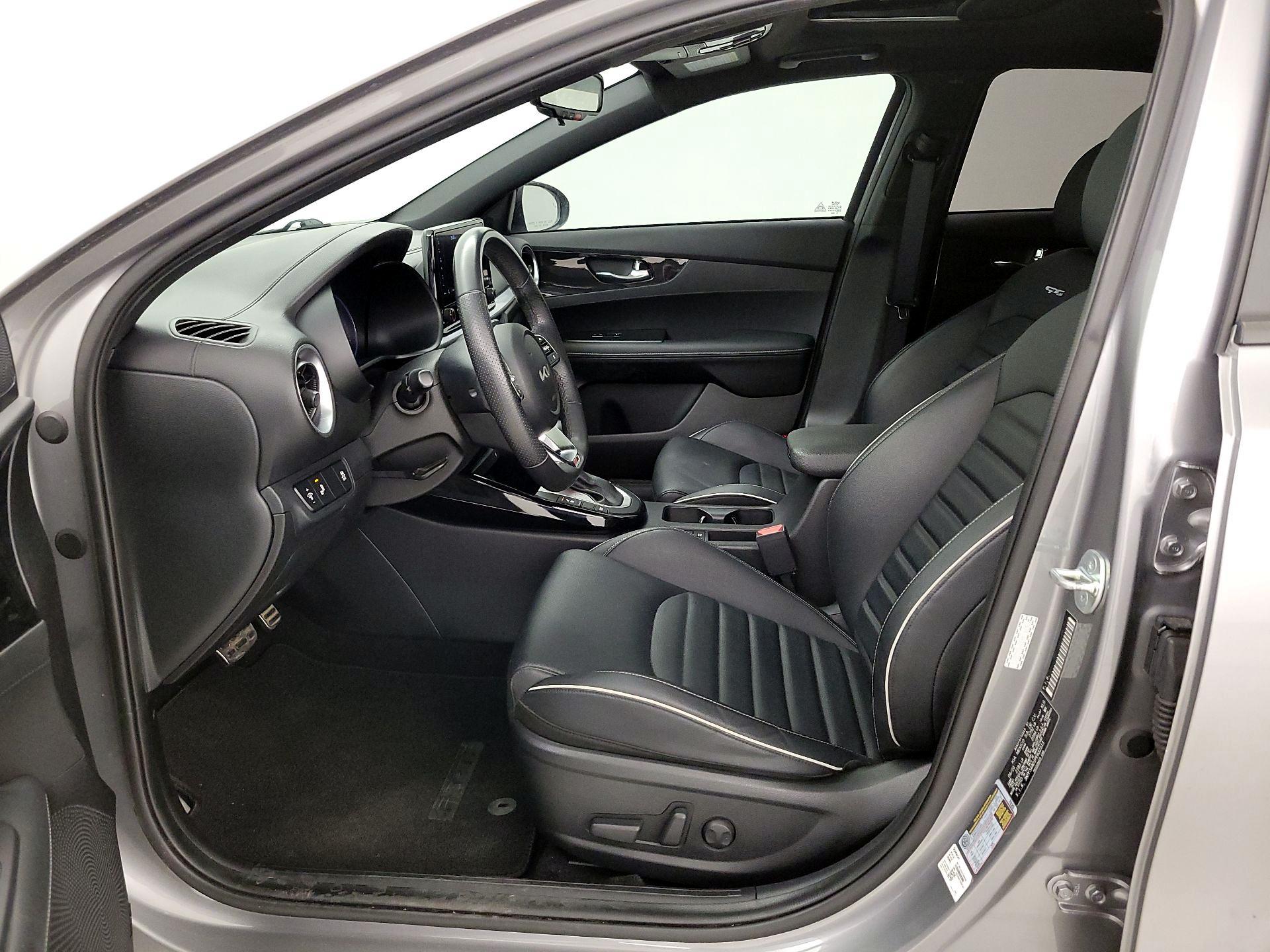 Thumbnail: 2023 Kia Forte - 11