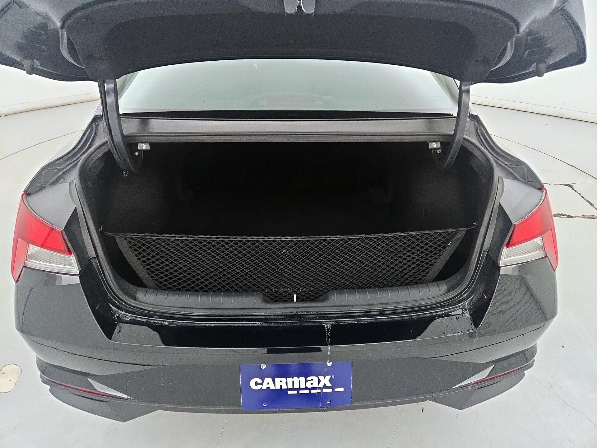 Thumbnail: 2023 Hyundai Elantra - 20