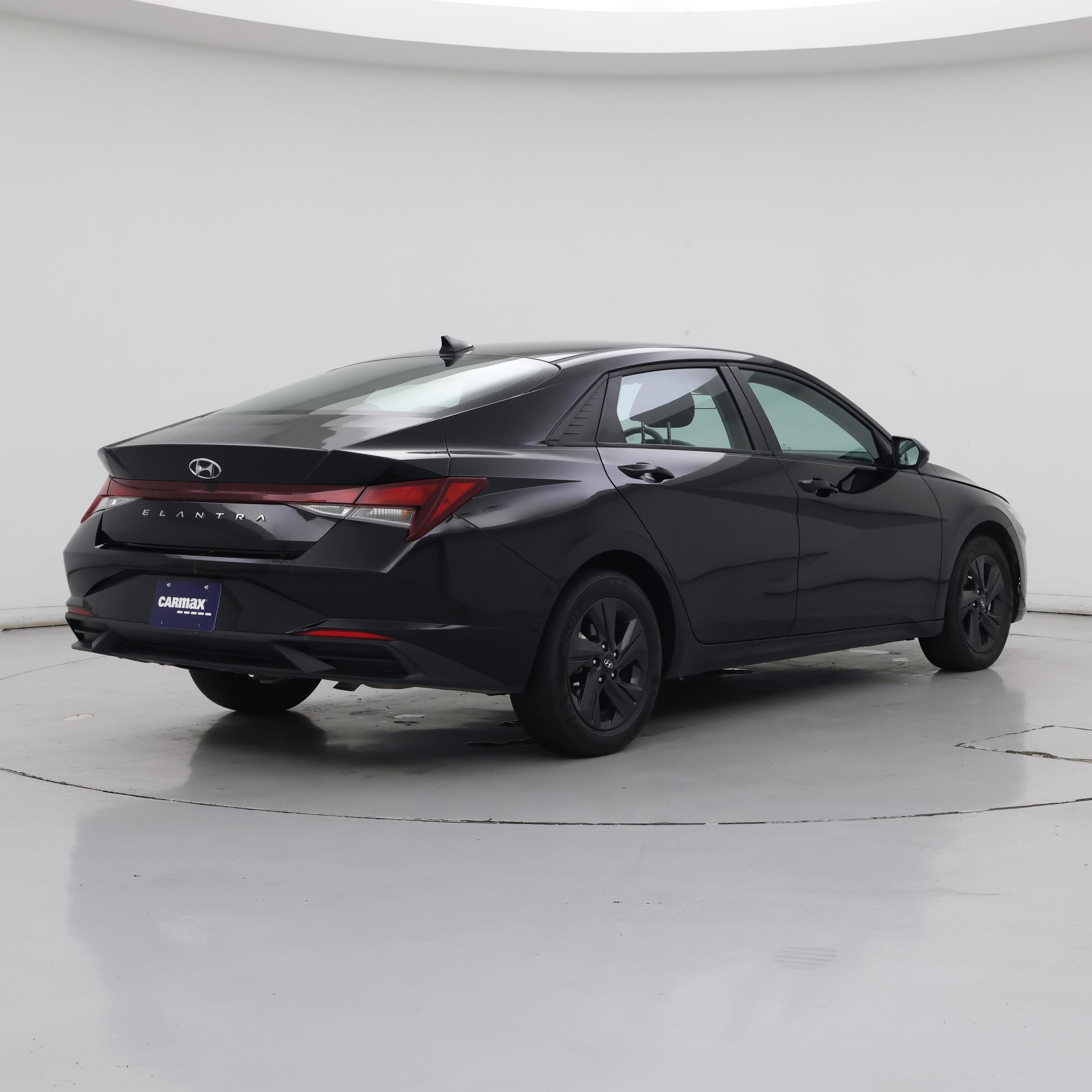 Thumbnail: 2023 Hyundai Elantra - 8