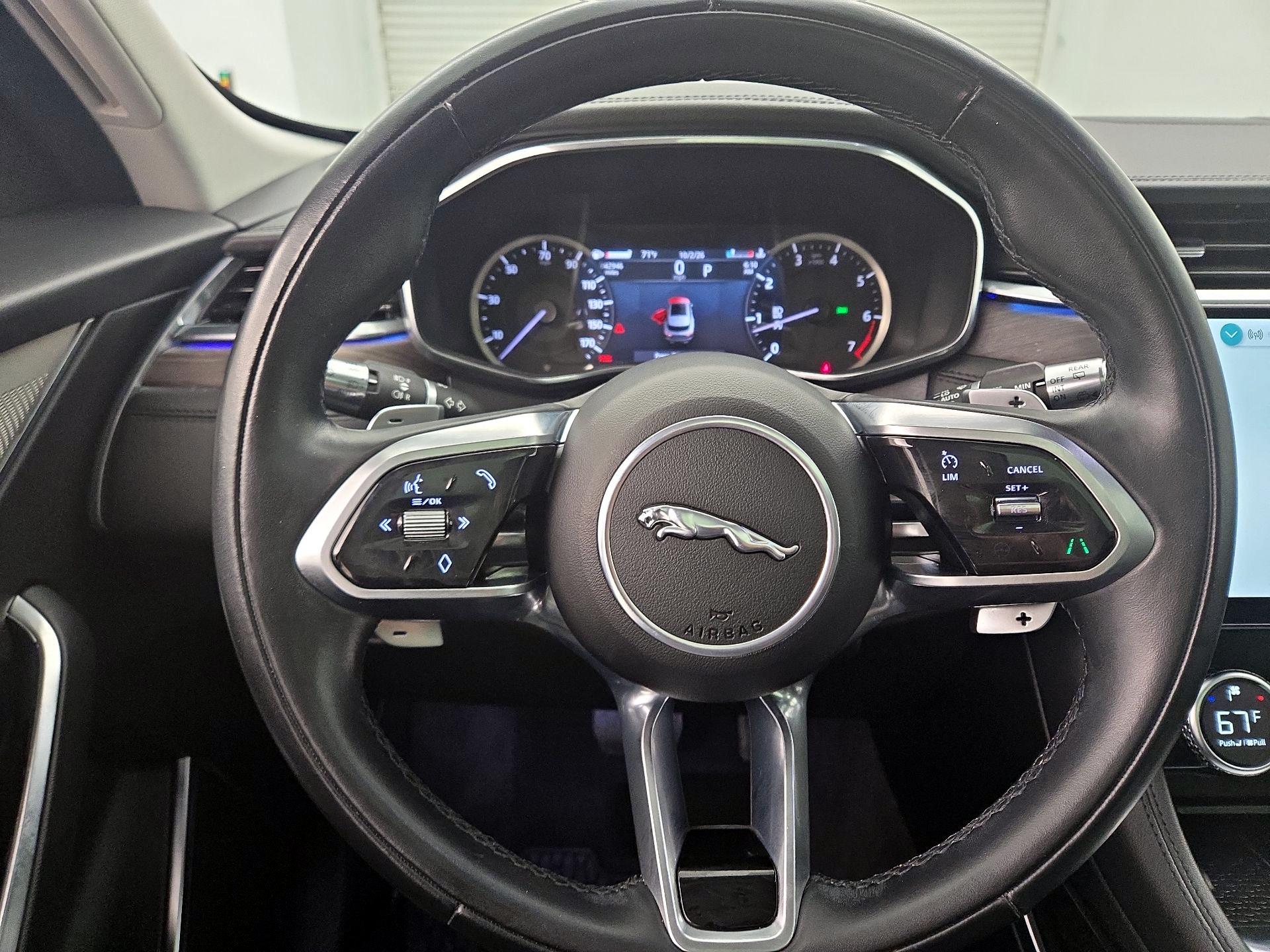 Thumbnail: 2022 Jaguar F-Pace - 10