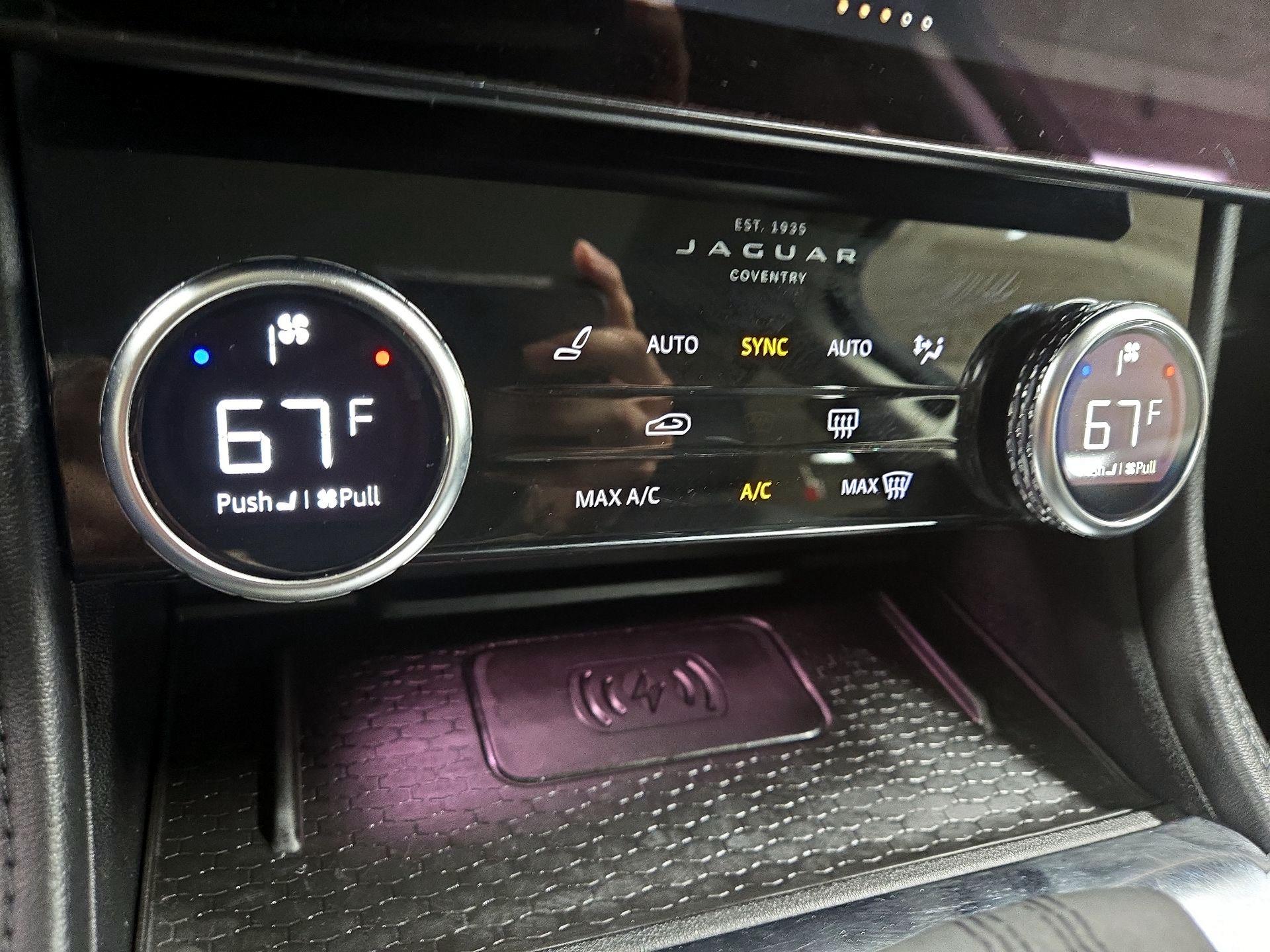 Thumbnail: 2022 Jaguar F-Pace - 16