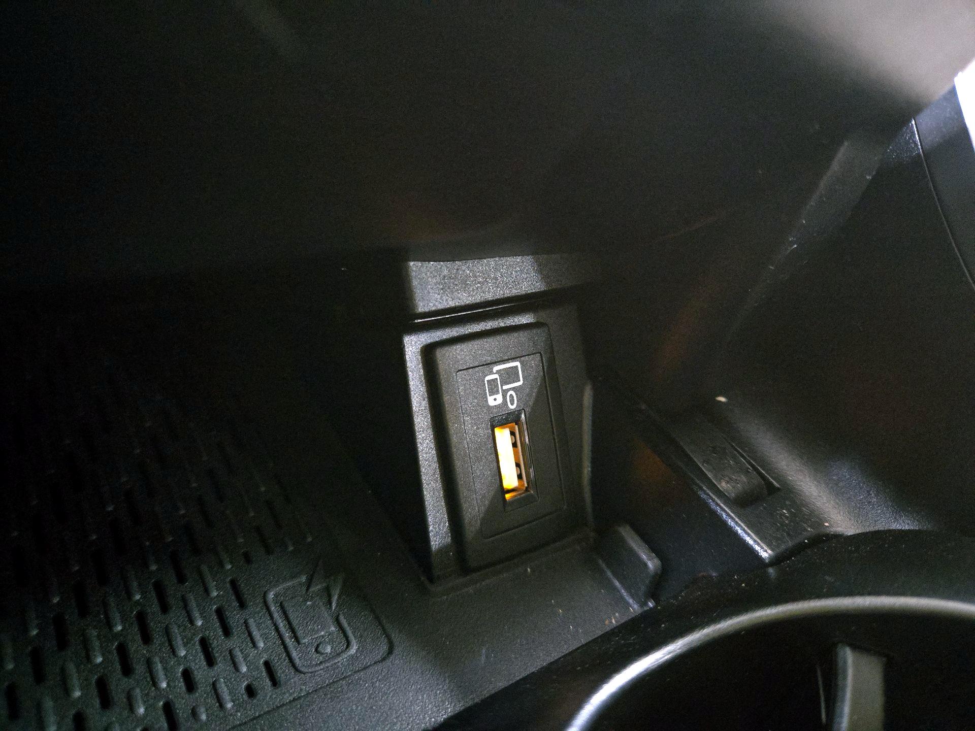 Thumbnail: 2021 Mercedes-Benz C-Class - 18