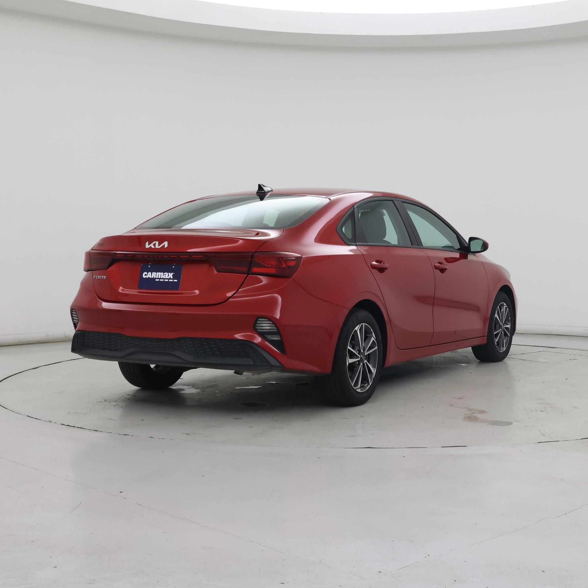 Thumbnail: 2024 Kia Forte - 8