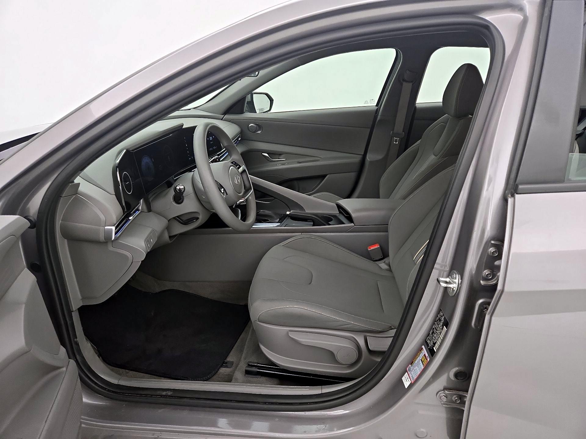 Thumbnail: 2024 Hyundai Elantra - 11