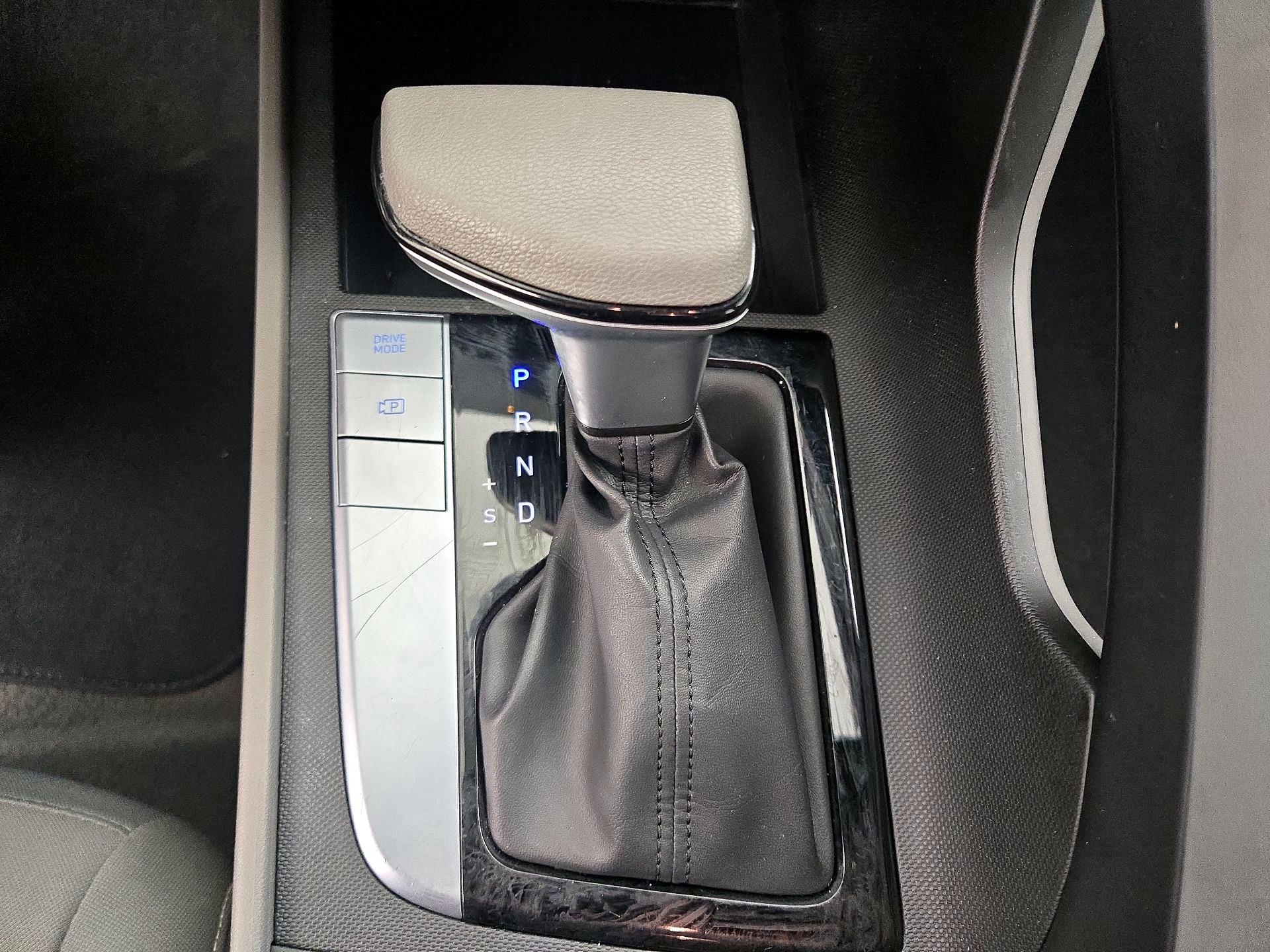 Thumbnail: 2024 Hyundai Elantra - 18