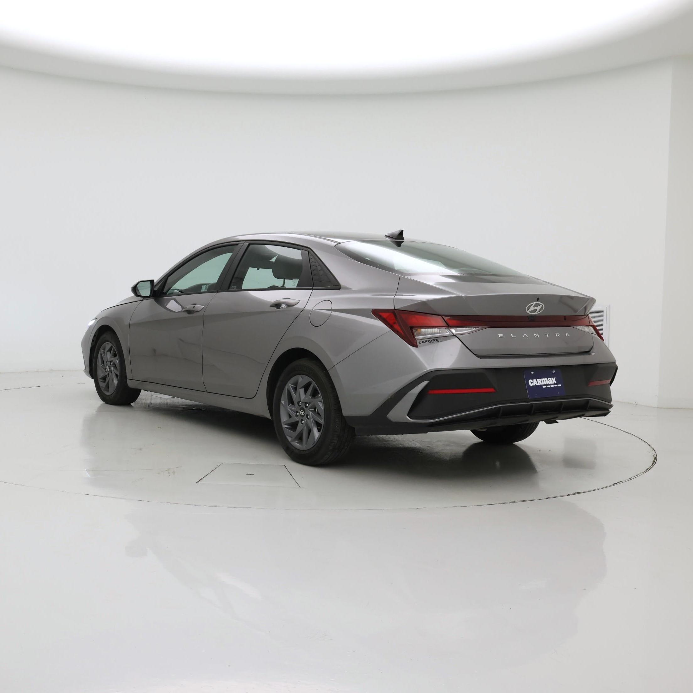 Thumbnail: 2024 Hyundai Elantra - 2
