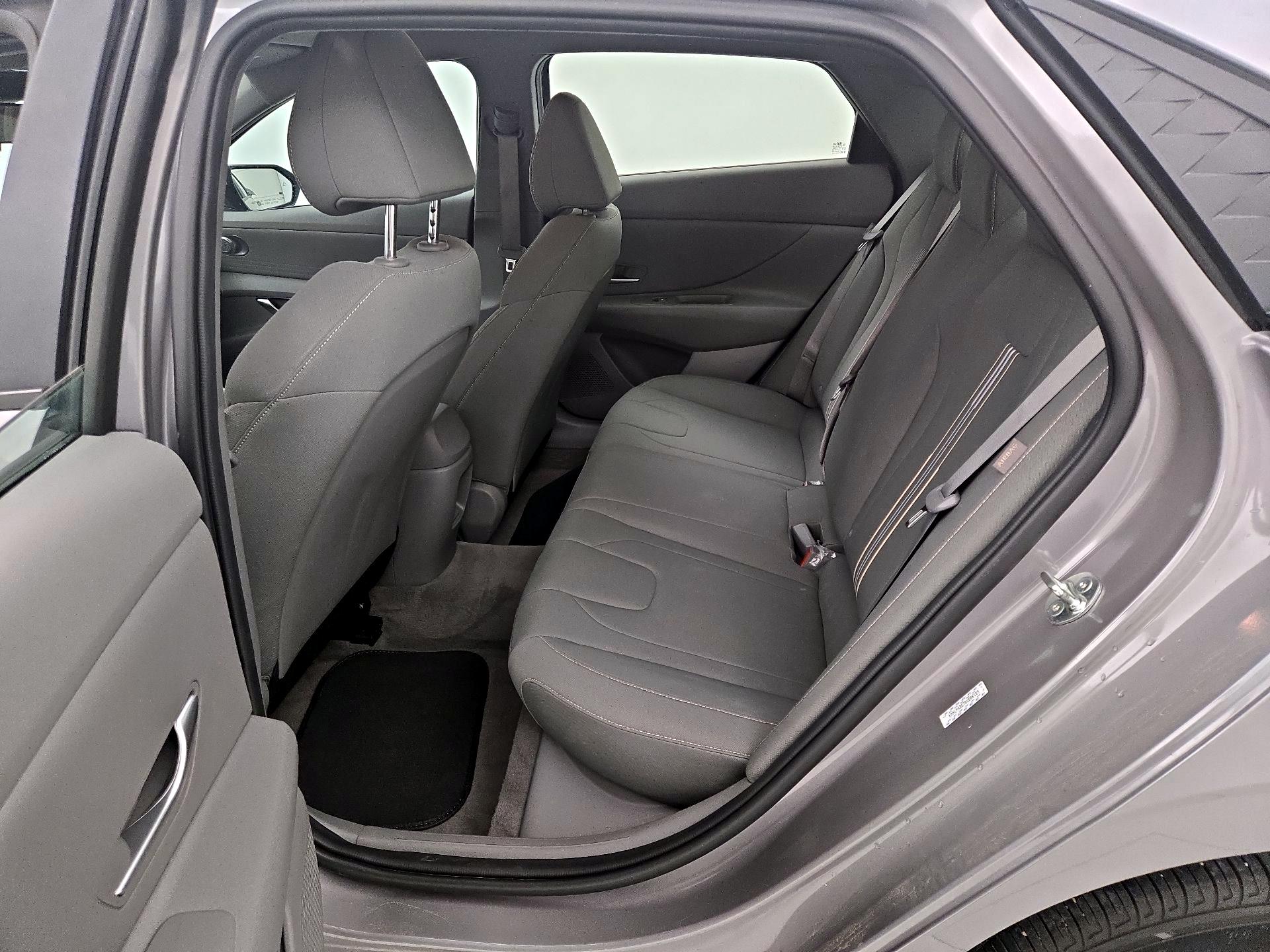 Thumbnail: 2024 Hyundai Elantra - 20