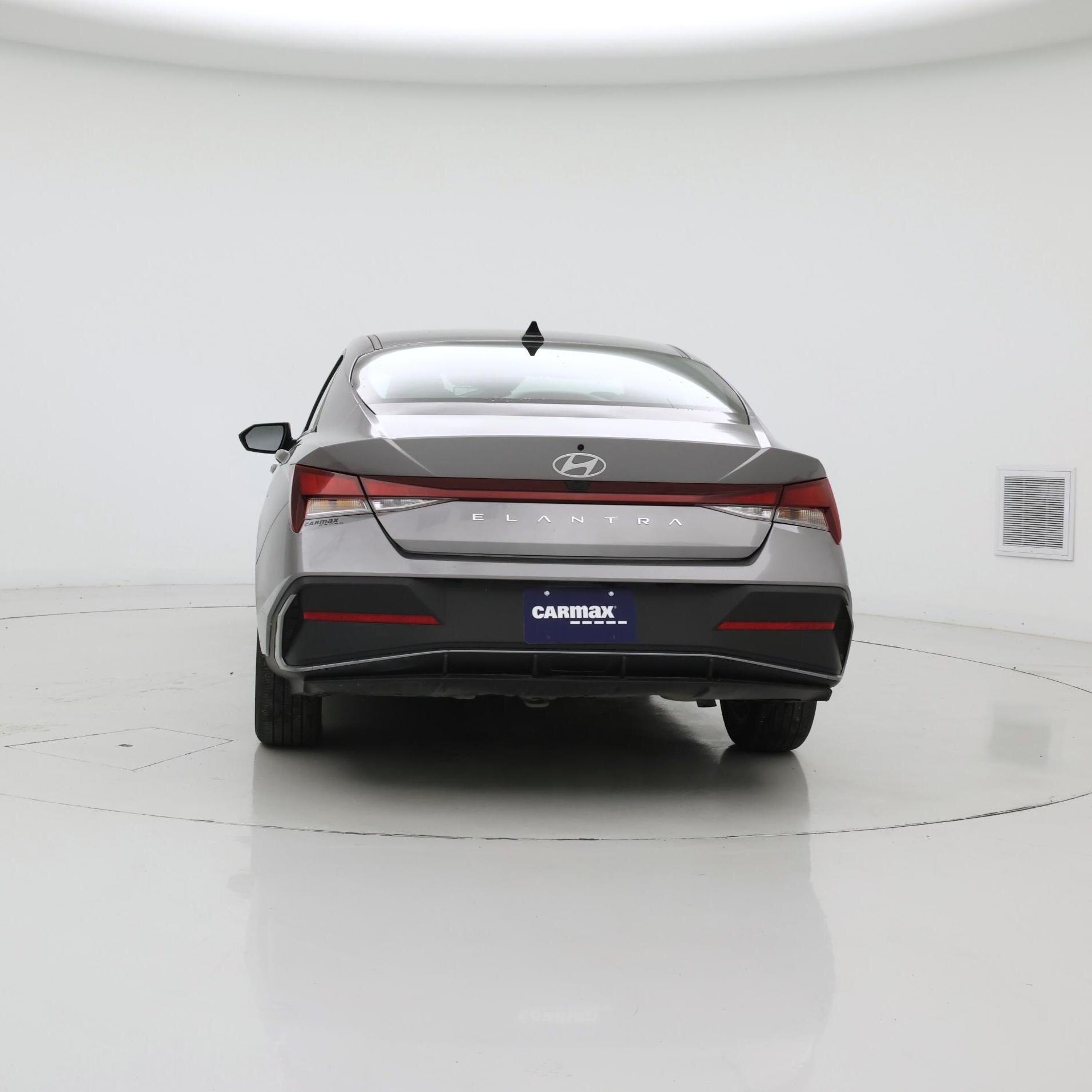 Thumbnail: 2024 Hyundai Elantra - 6