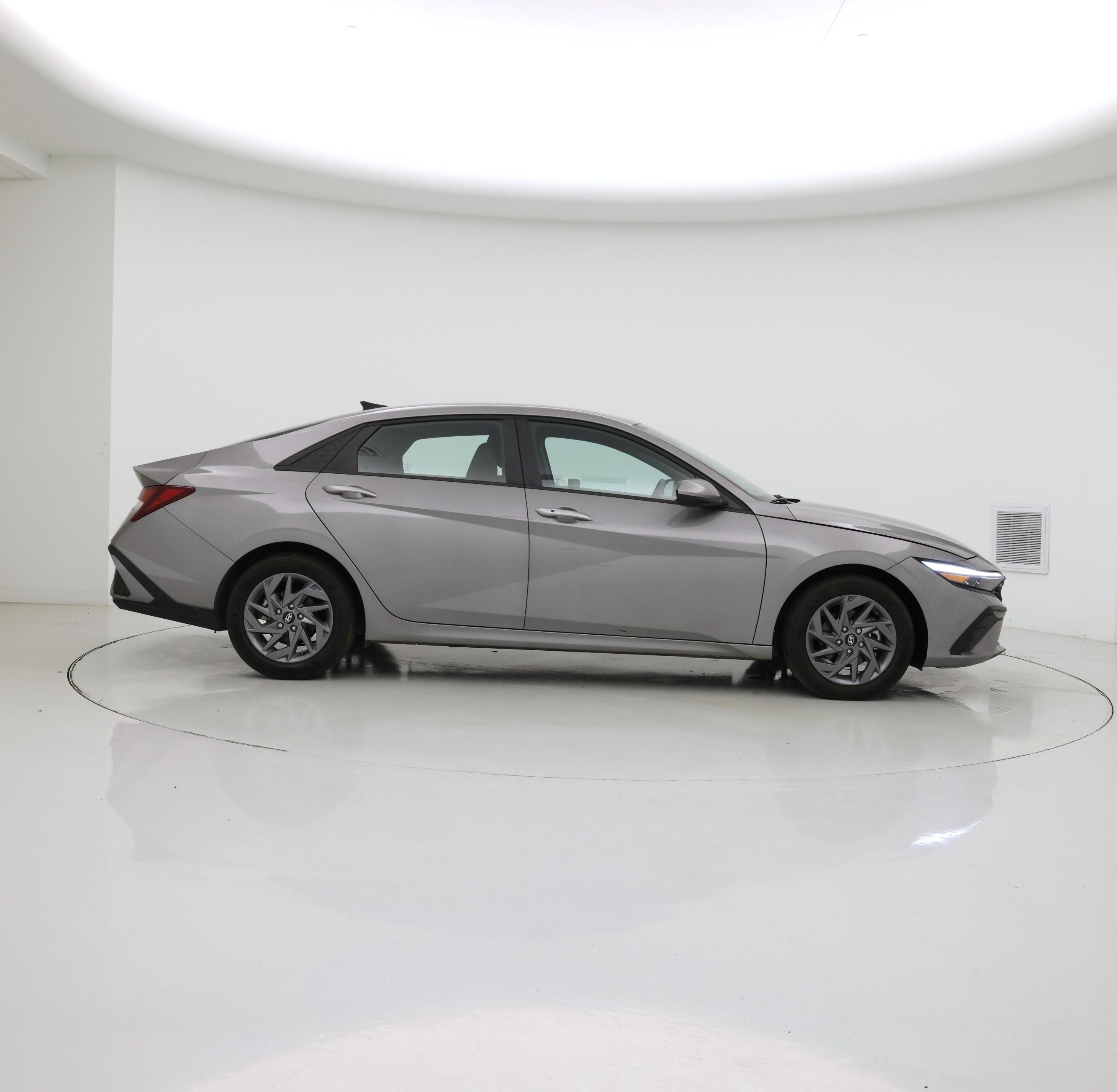 Thumbnail: 2024 Hyundai Elantra - 7