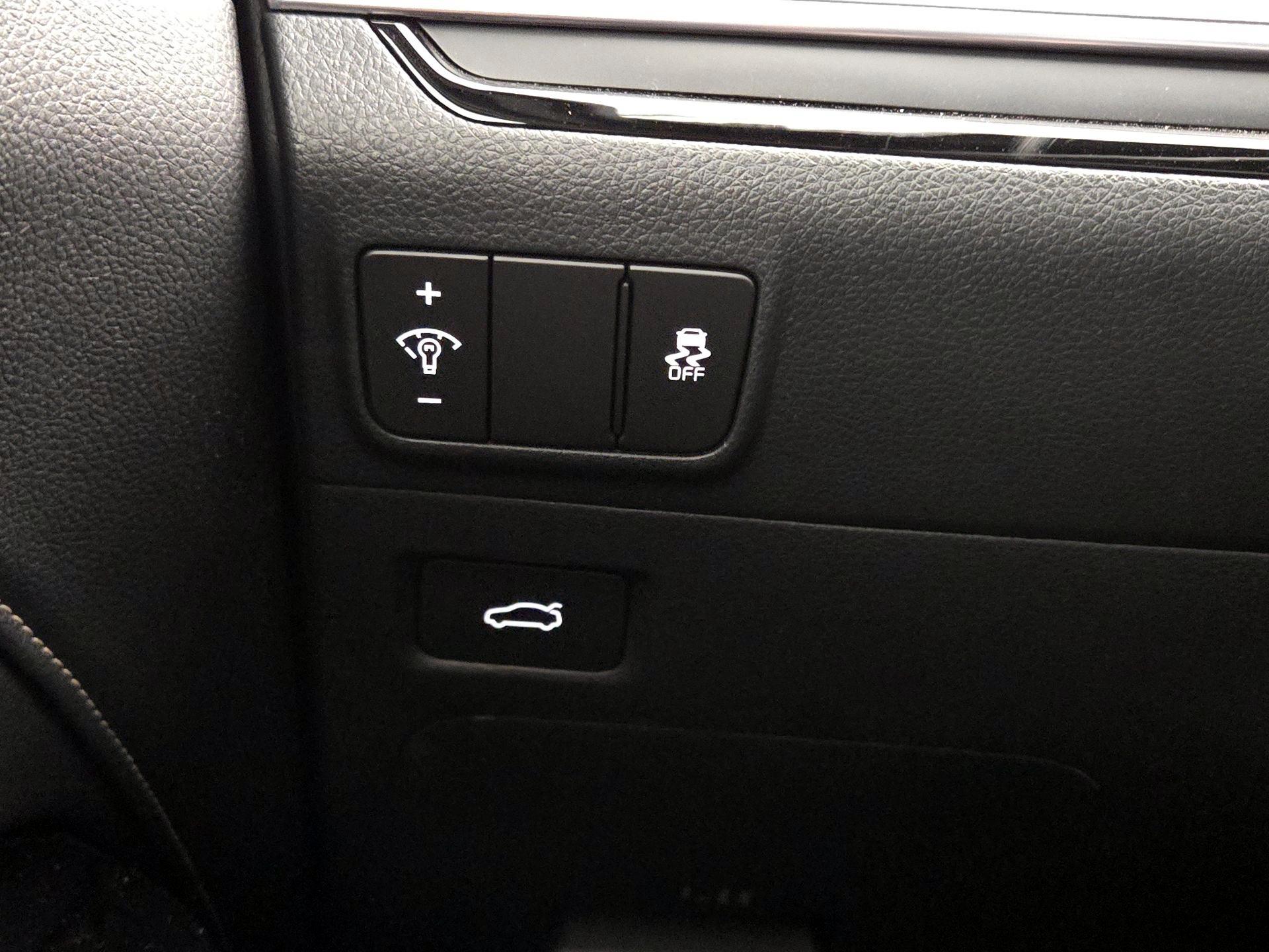 Thumbnail: 2025 Kia K5 - 13