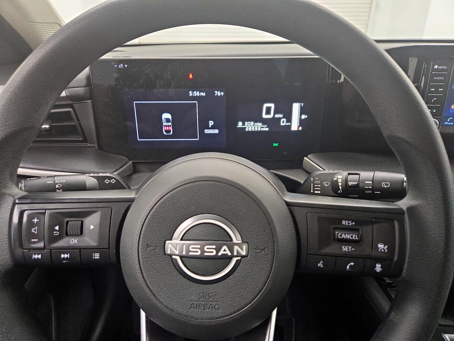 Thumbnail: 2025 Nissan Kicks - 10