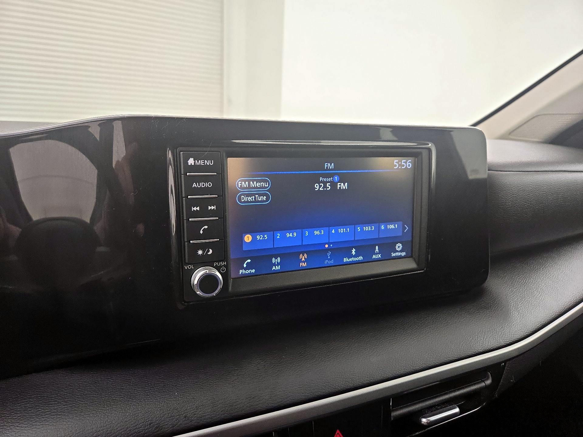 Thumbnail: 2025 Nissan Kicks - 14