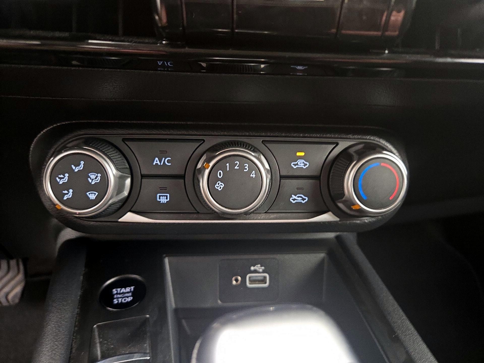 Thumbnail: 2025 Nissan Kicks - 15