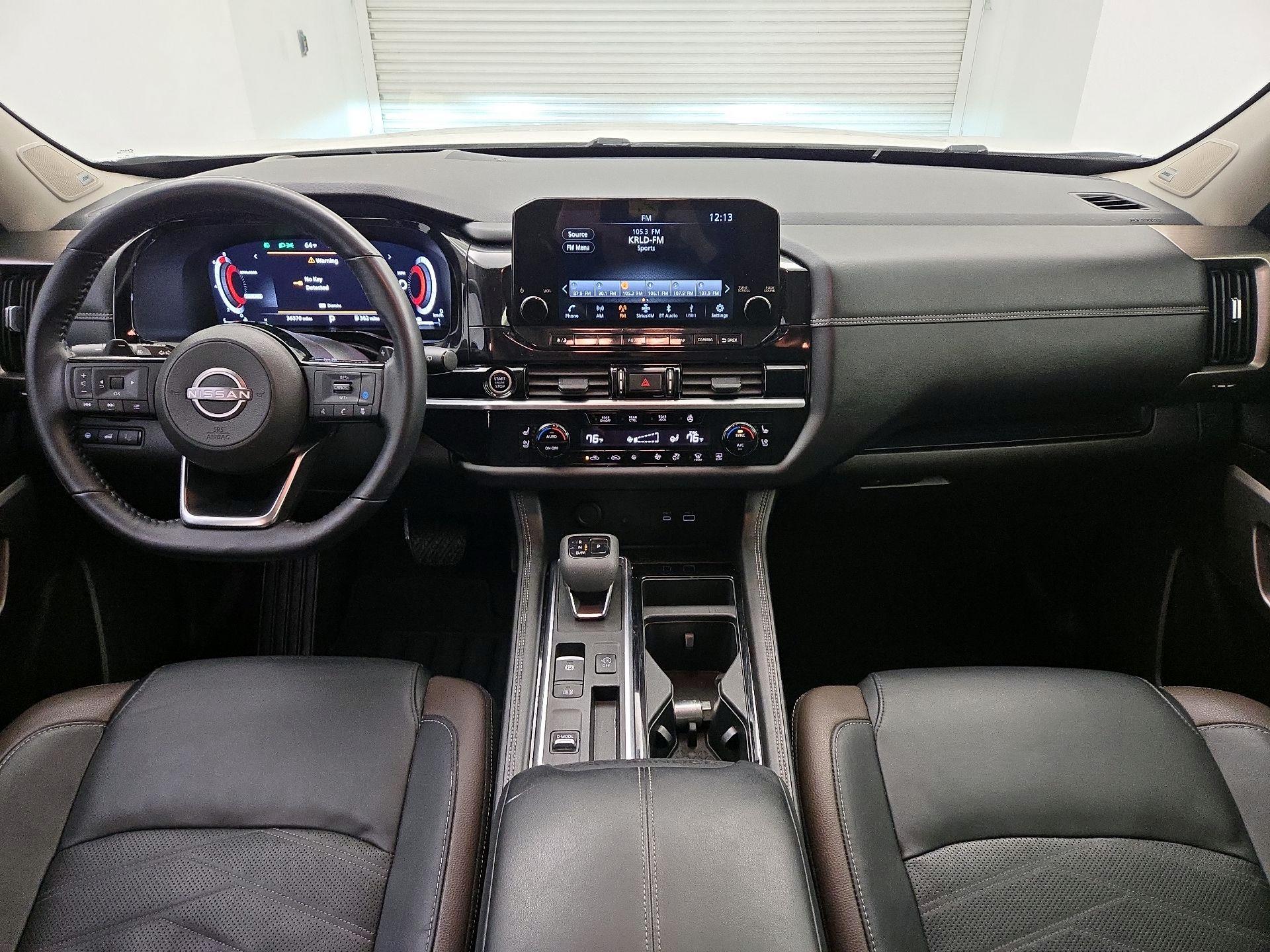 Thumbnail: 2023 Nissan Pathfinder - 9