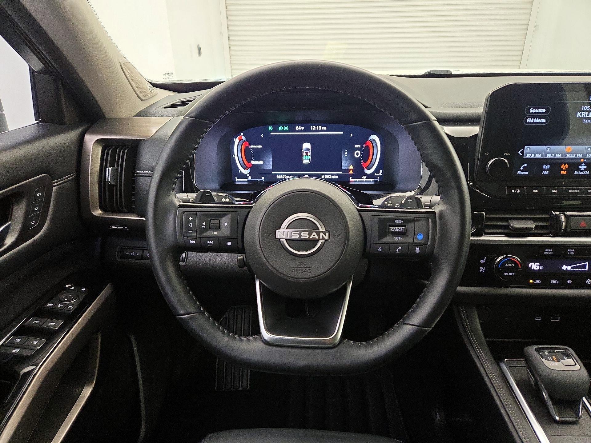 Thumbnail: 2023 Nissan Pathfinder - 10