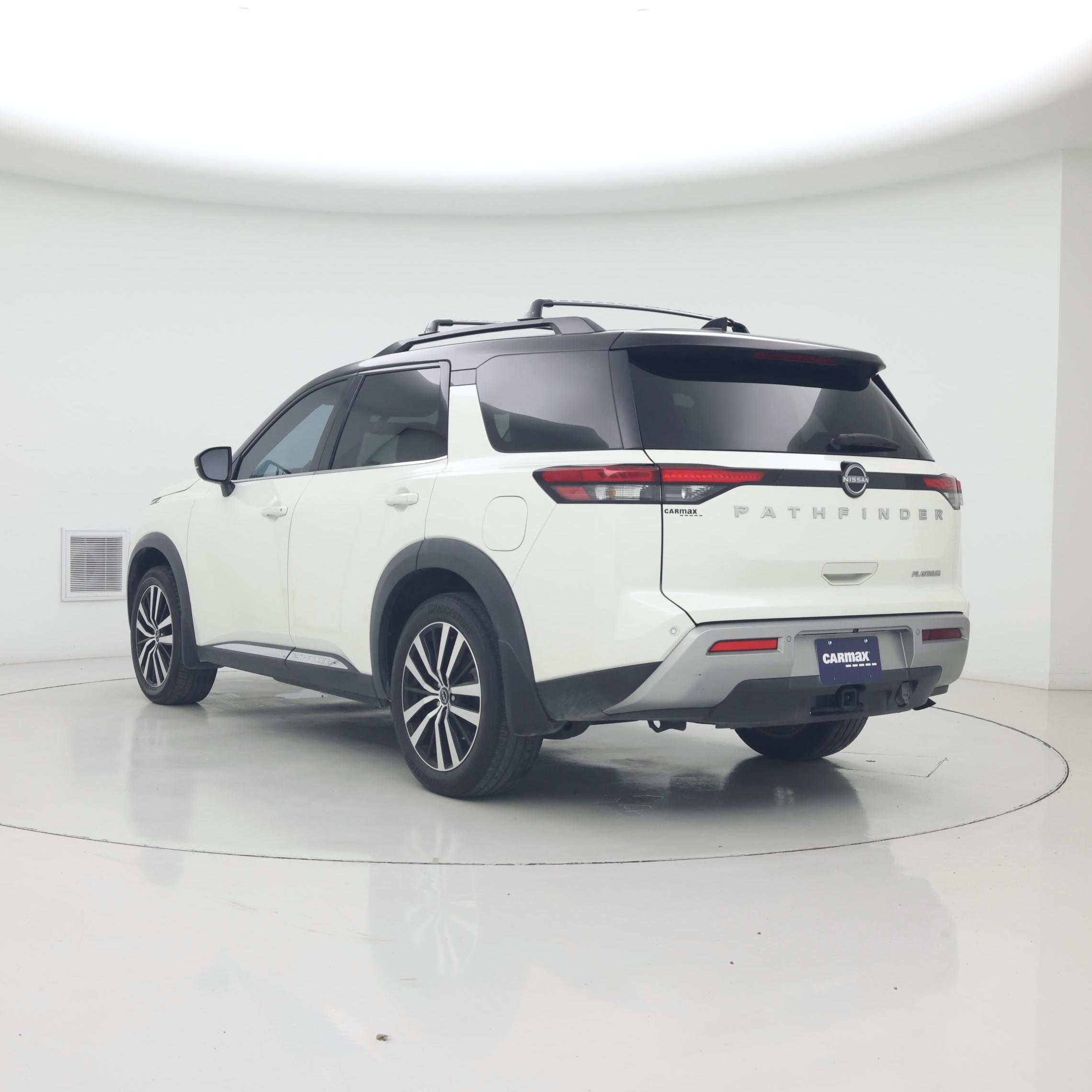 Thumbnail: 2023 Nissan Pathfinder - 2