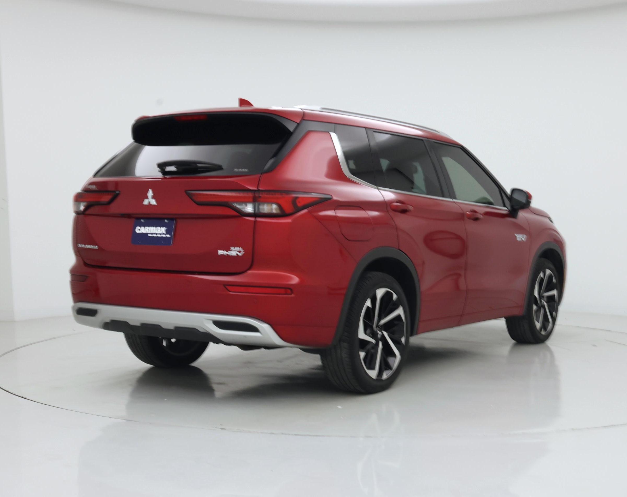 Thumbnail: 2023 Mitsubishi Outlander - 8