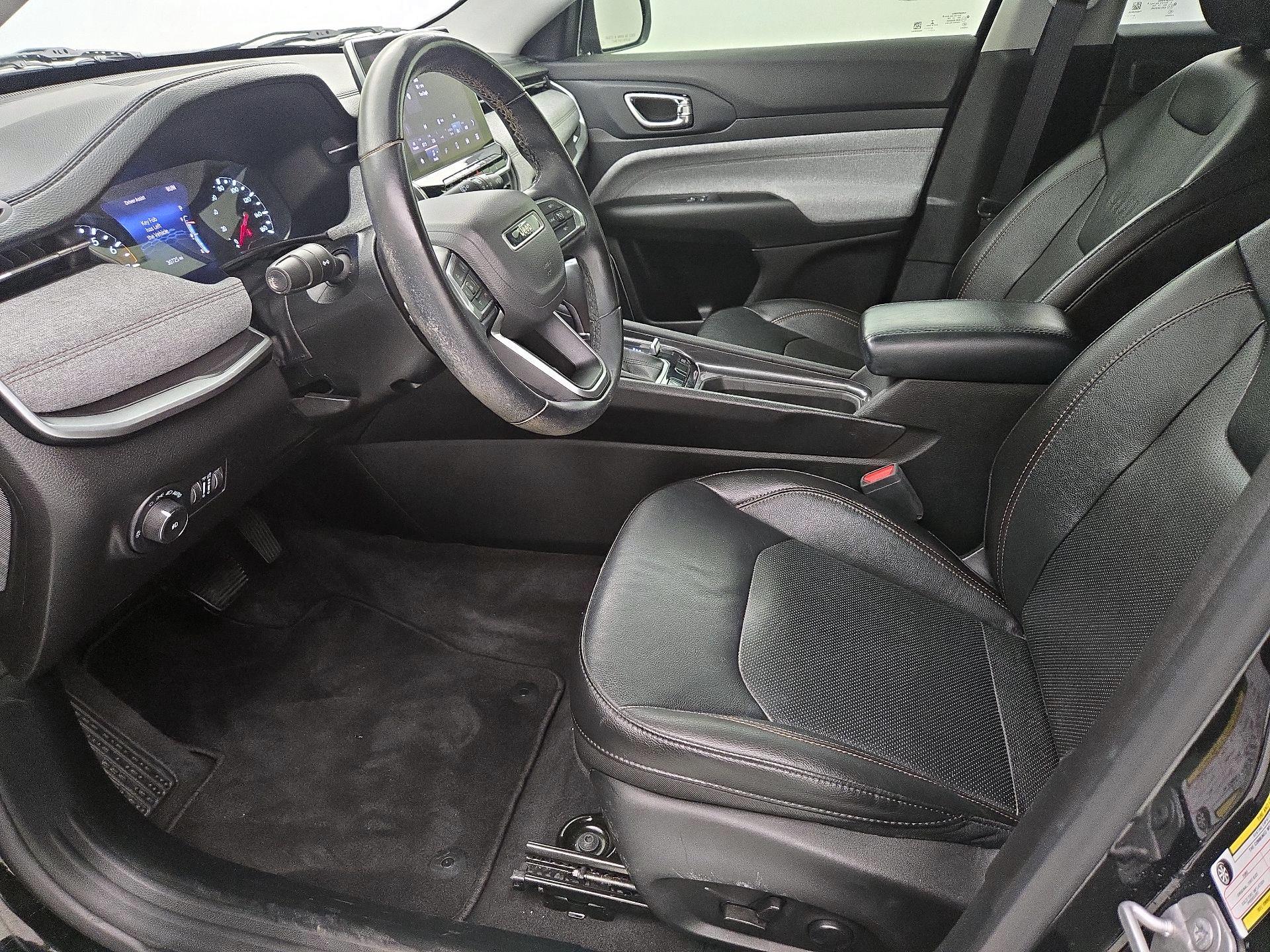 Thumbnail: 2022 Jeep Compass - 11