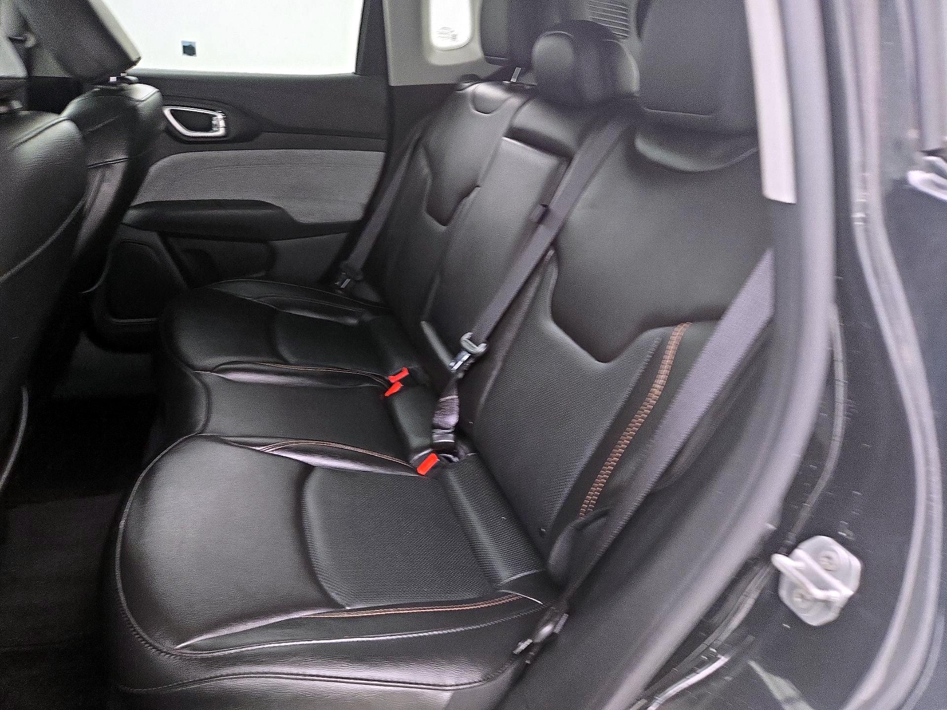 Thumbnail: 2022 Jeep Compass - 20